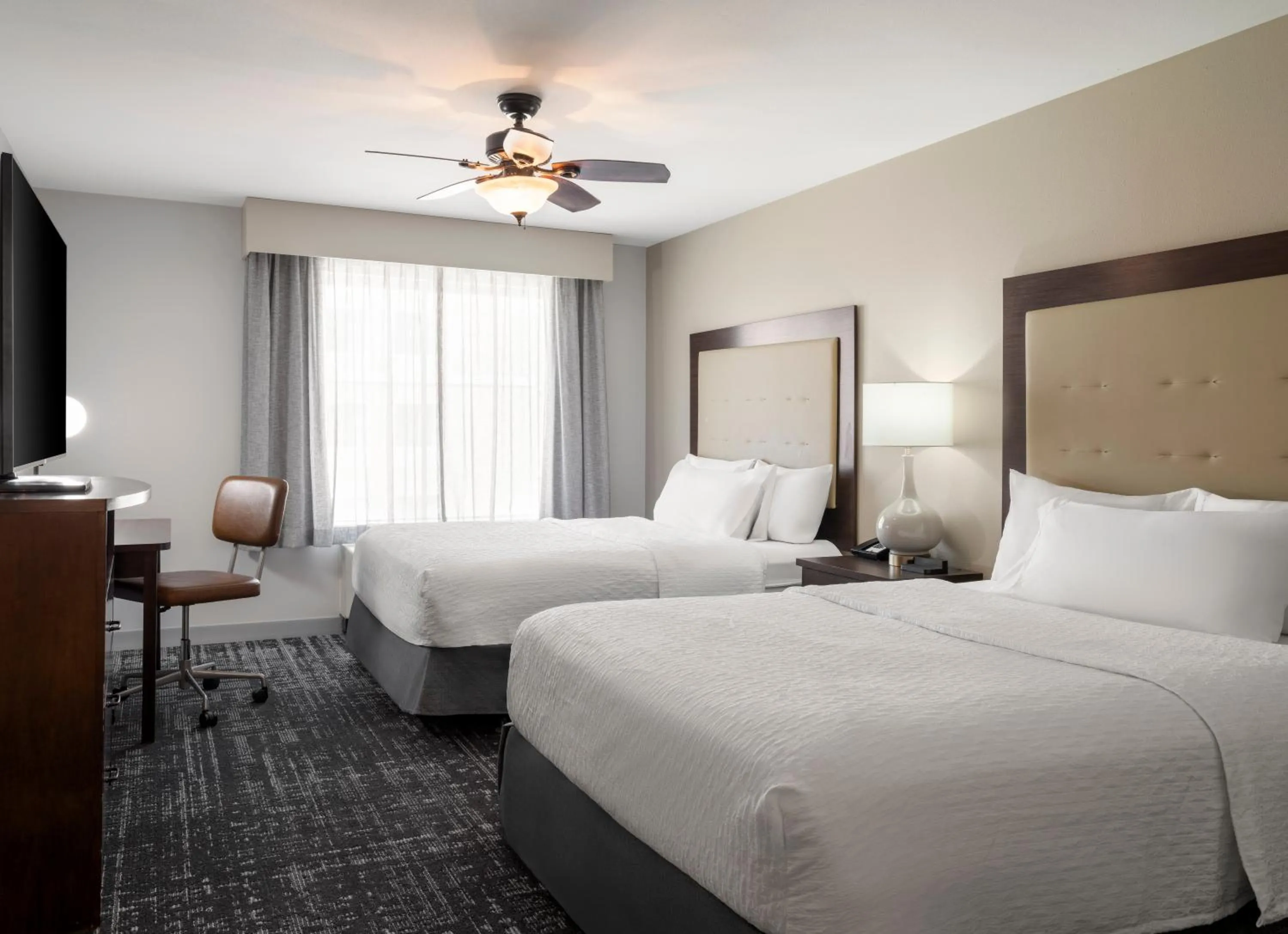 Bed in Homewood Suites by Hilton Akron/Fairlawn