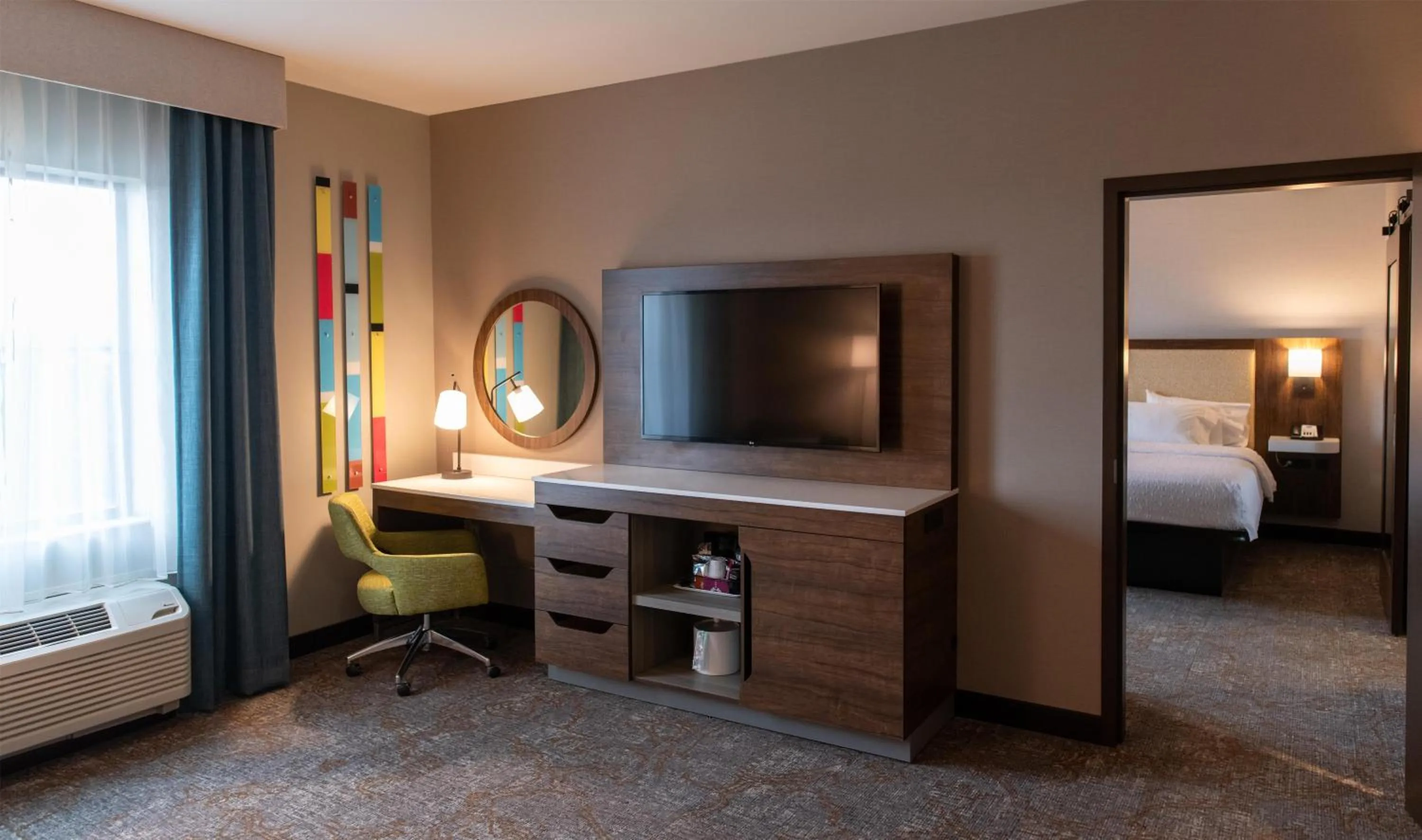 Bedroom, Bed in Hampton Inn Orange City