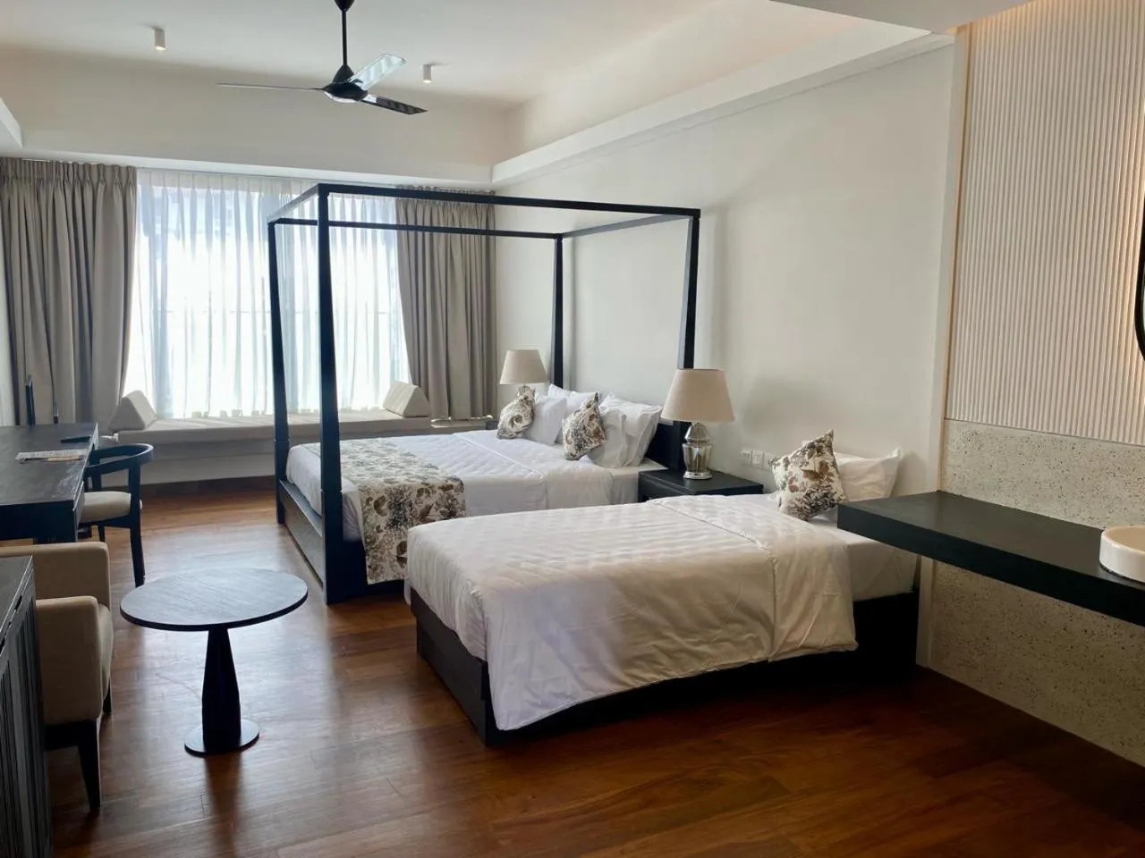 Bedroom, Bed in Taprobane House