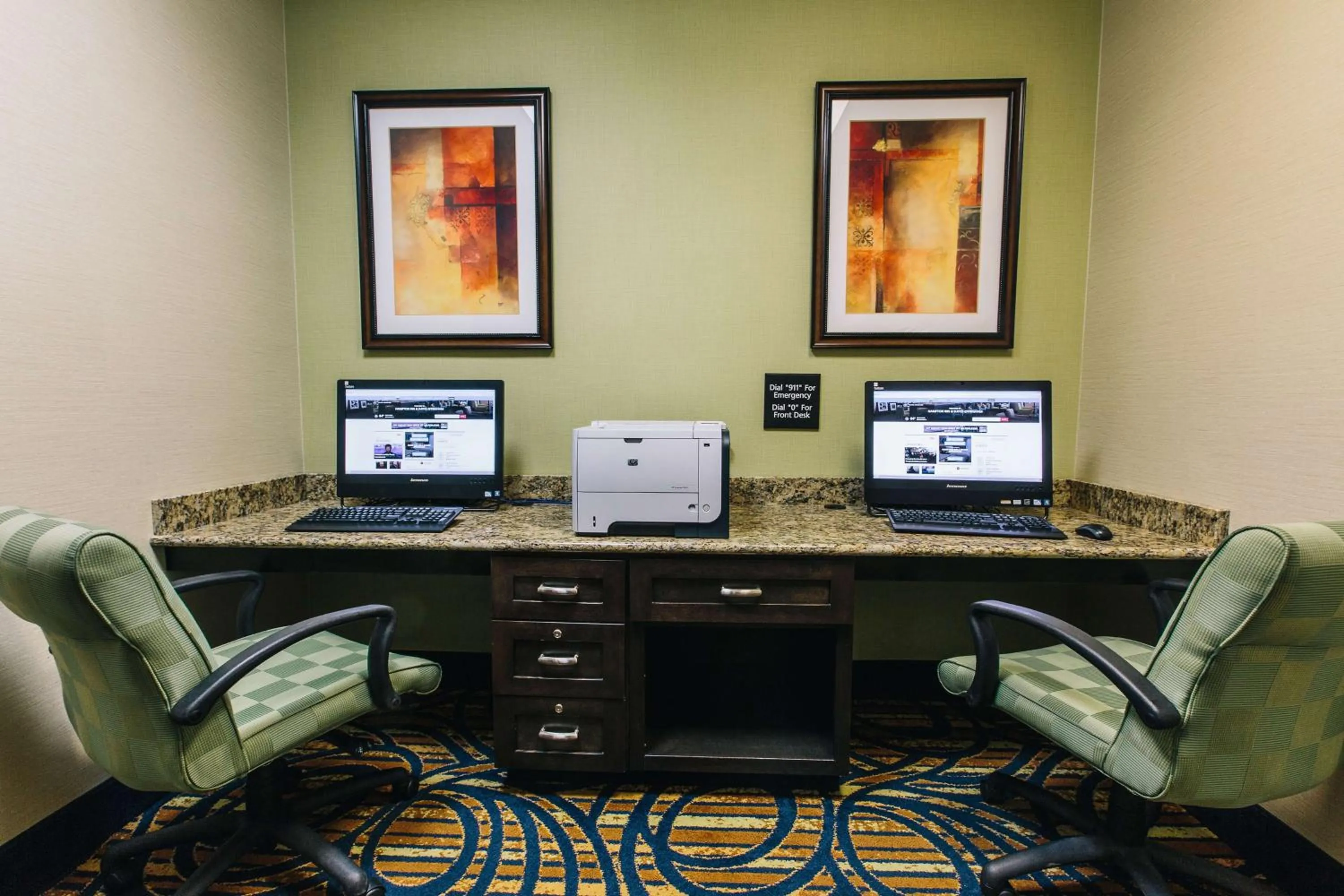 Business facilities in Hampton Inn & Suites Effingham
