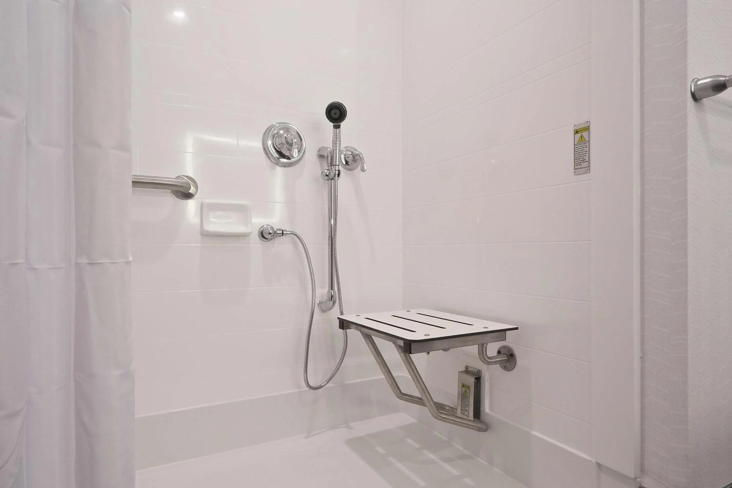 Bathroom in Hampton Inn & Suites Columbus/University Area