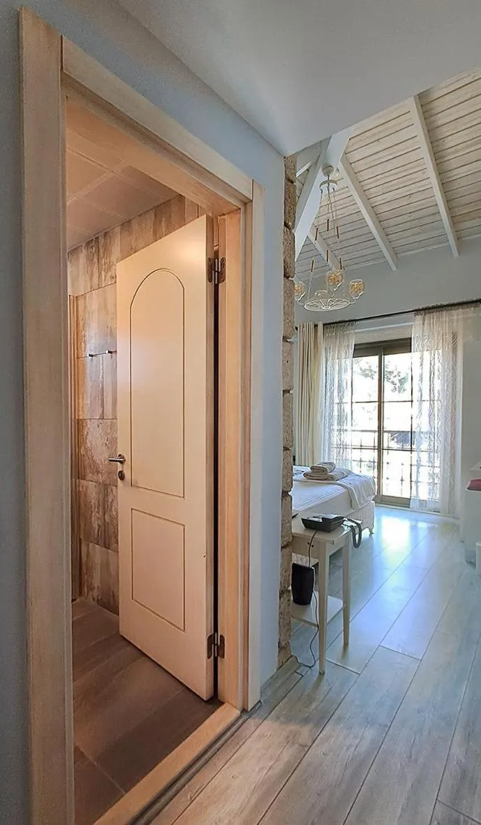 Photo of the whole room in Bellezza Hotel Alaçatı