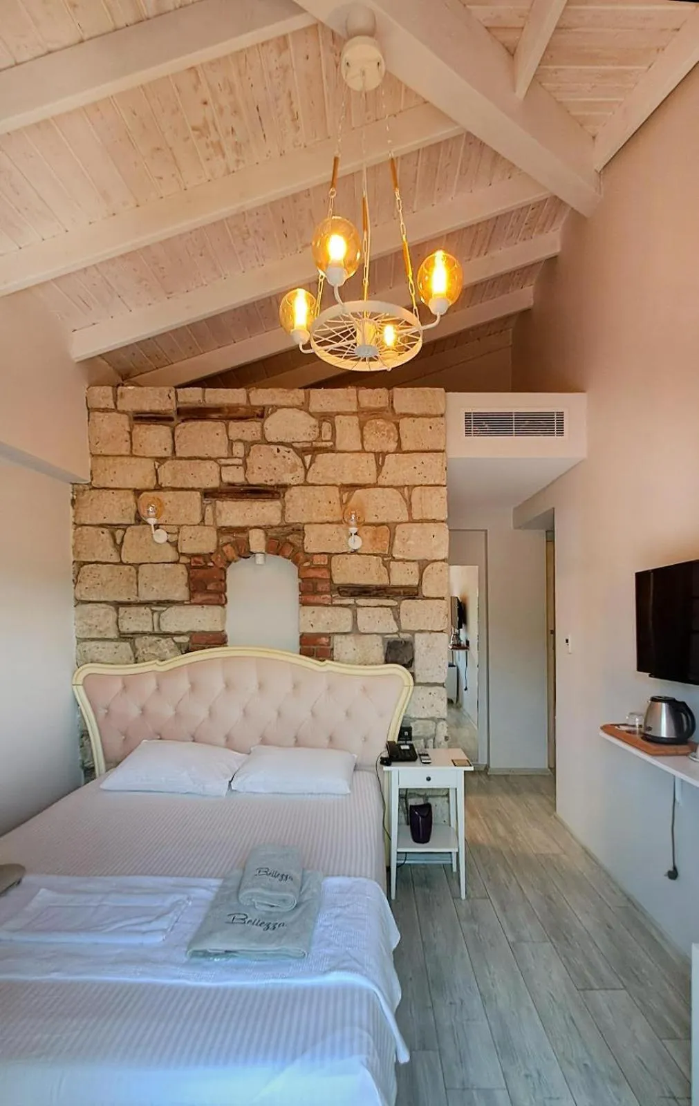 TV and multimedia, Bed in Bellezza Hotel Alaçatı