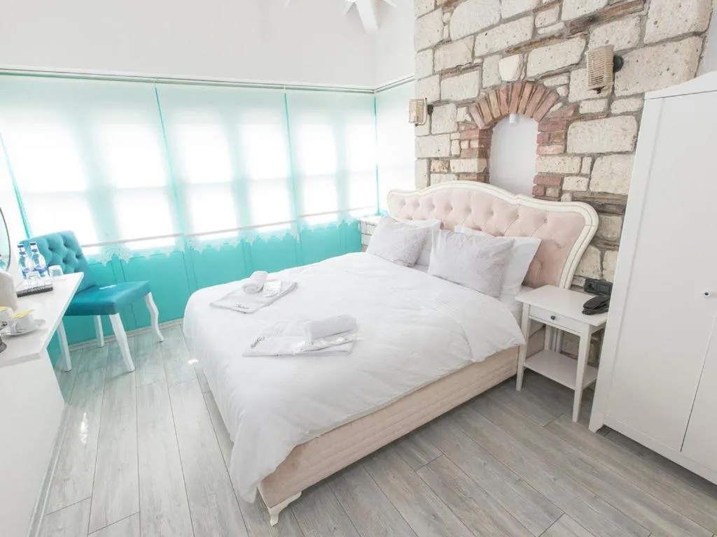 Photo of the whole room, Bed in Bellezza Hotel Alaçatı