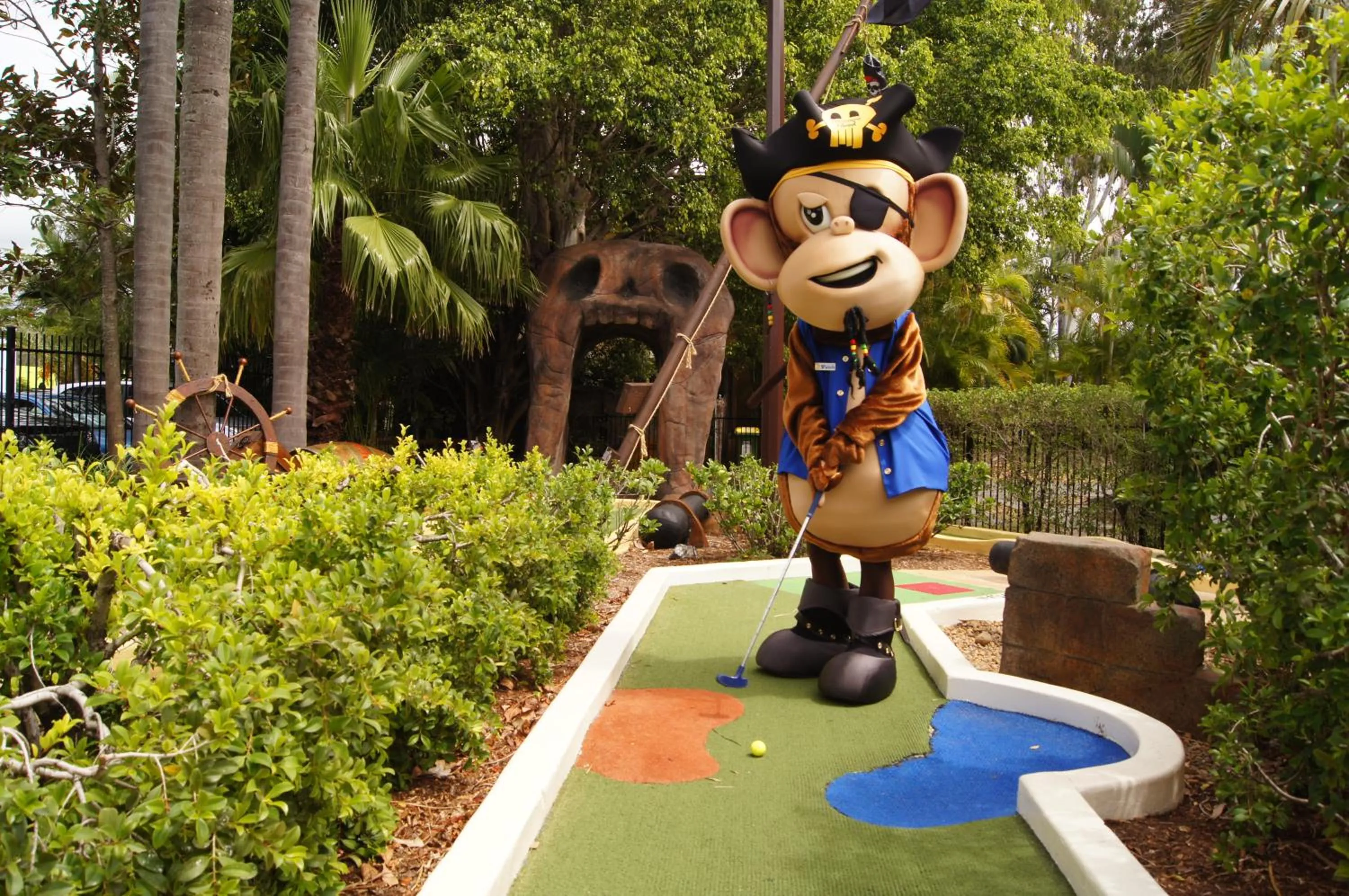 Minigolf in NRMA Treasure Island Holiday Resort