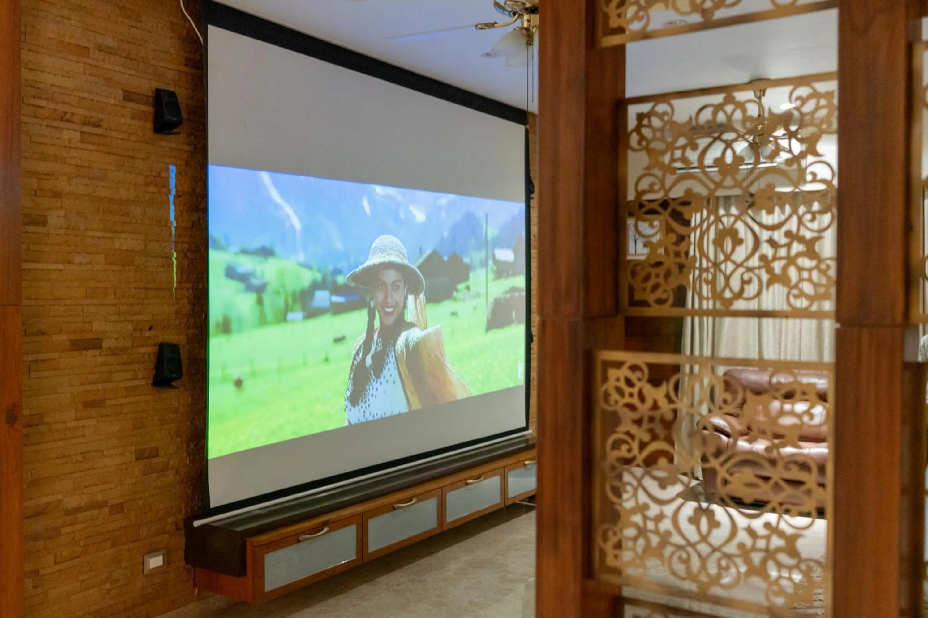 TV and multimedia in The Gaj Kesri Gir - Best Wildlife Resort in Gir