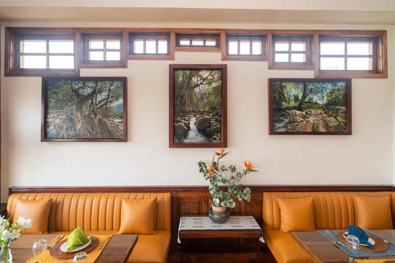 Food and drinks in THE SHILLONG ADDRESS