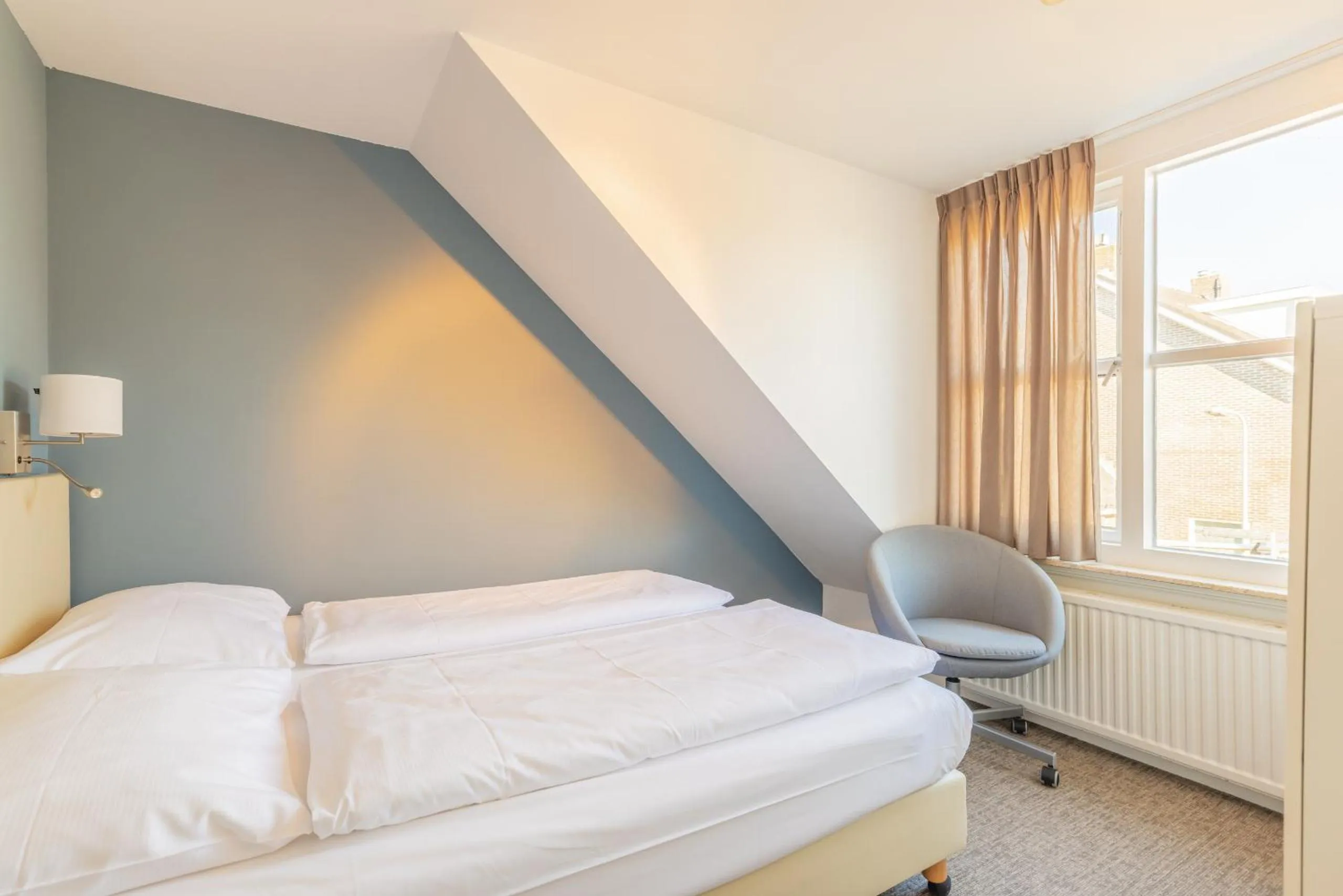 Bedroom, Bed in Hotel De Koningshof