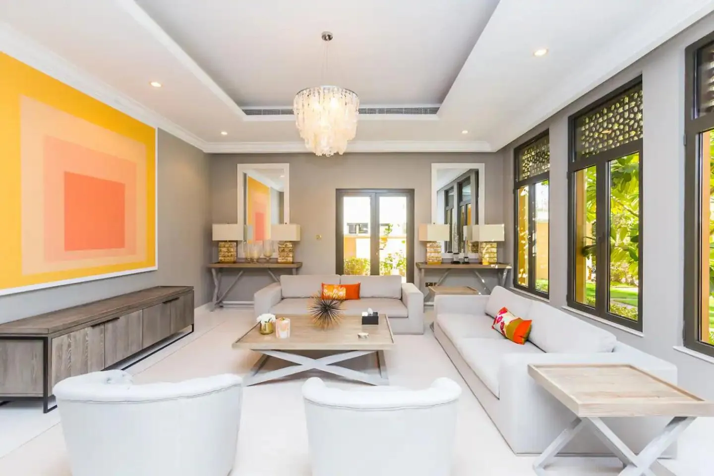 Frond F, Beachfront Villa, Palm Jumeirah - Mint Stay