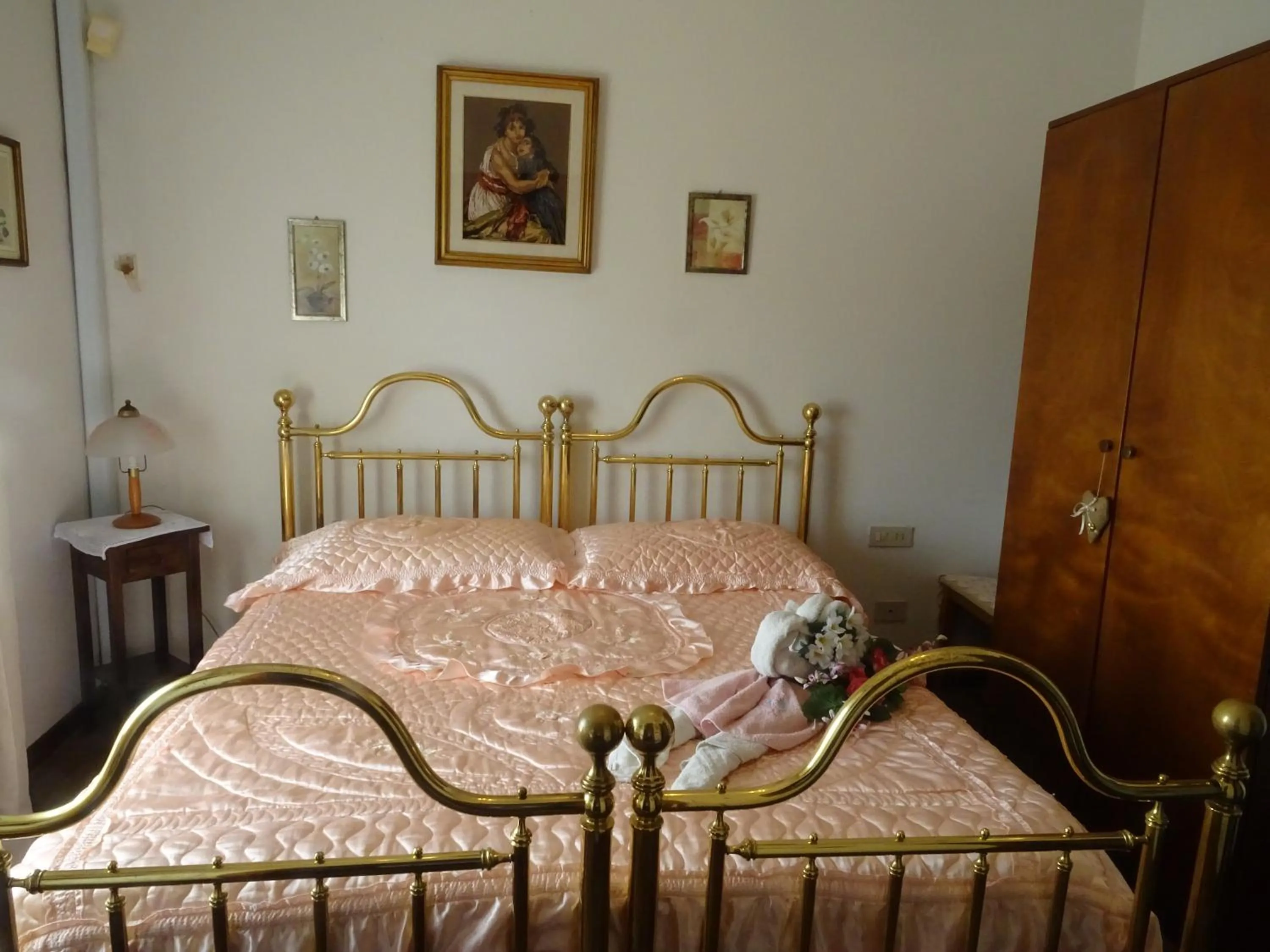 Bed in Le Mimose B&B