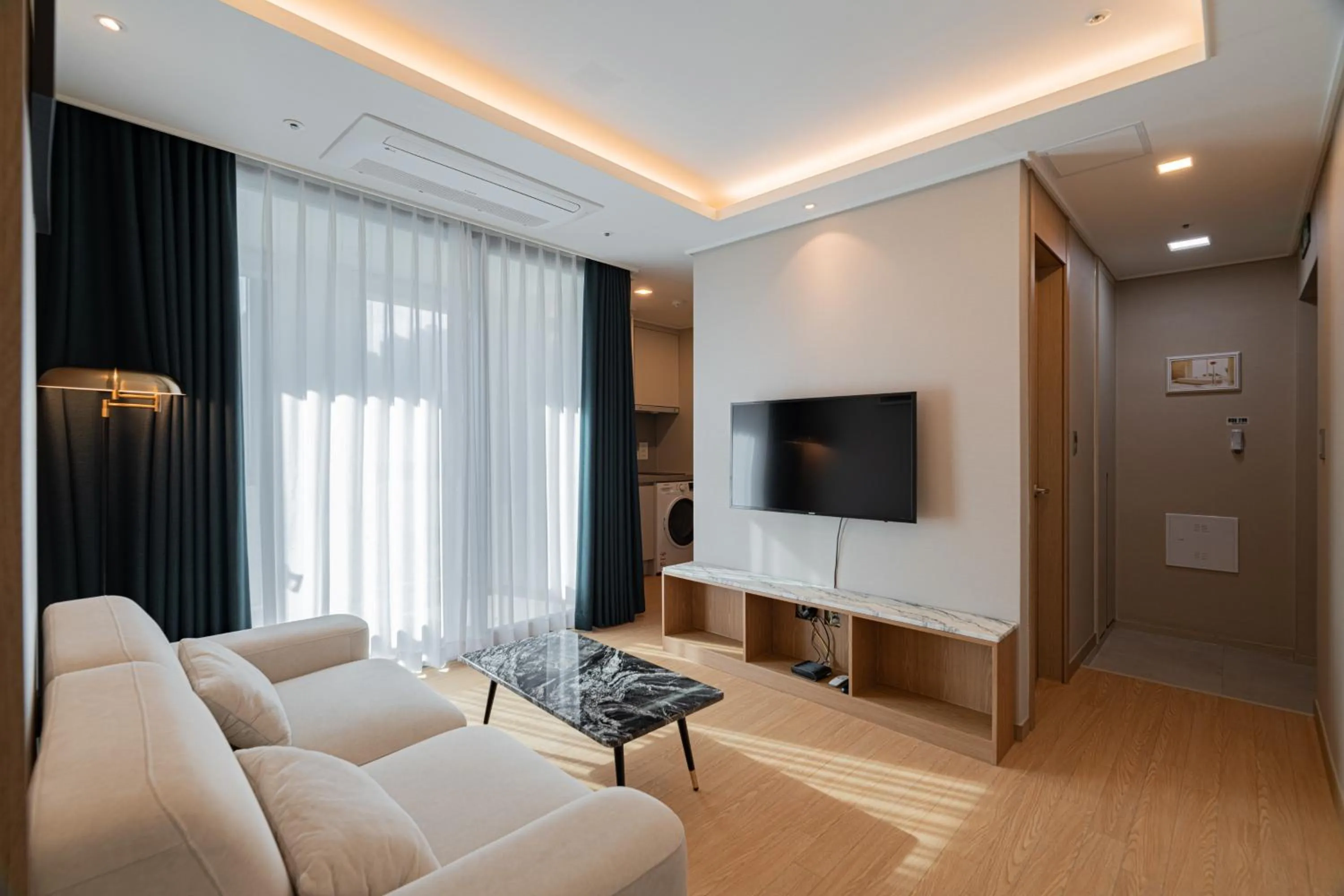 Living room in The solid residence - Elbon the stay by haeundae