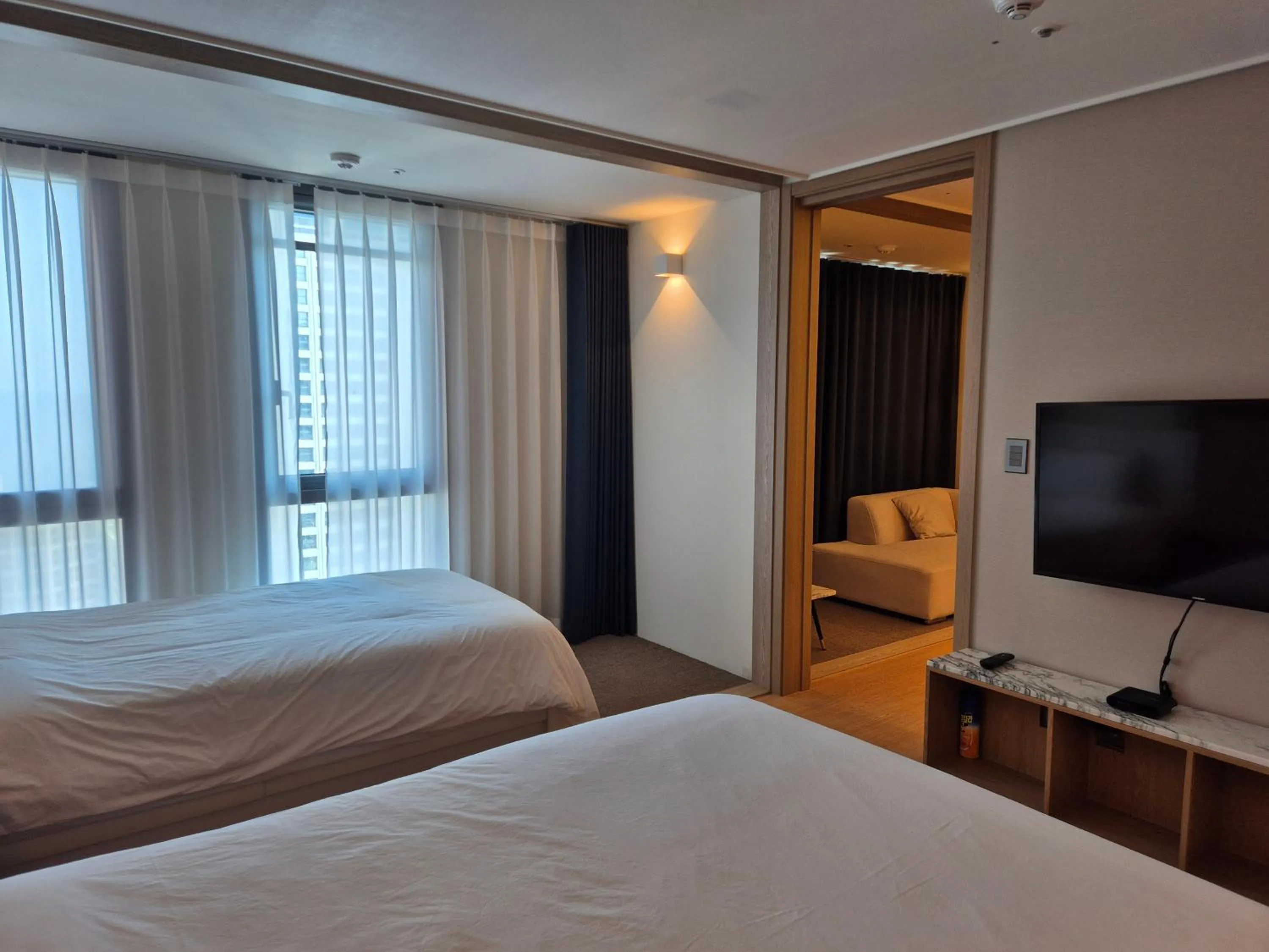 Bedroom, Bed in The solid residence - Elbon the stay by haeundae