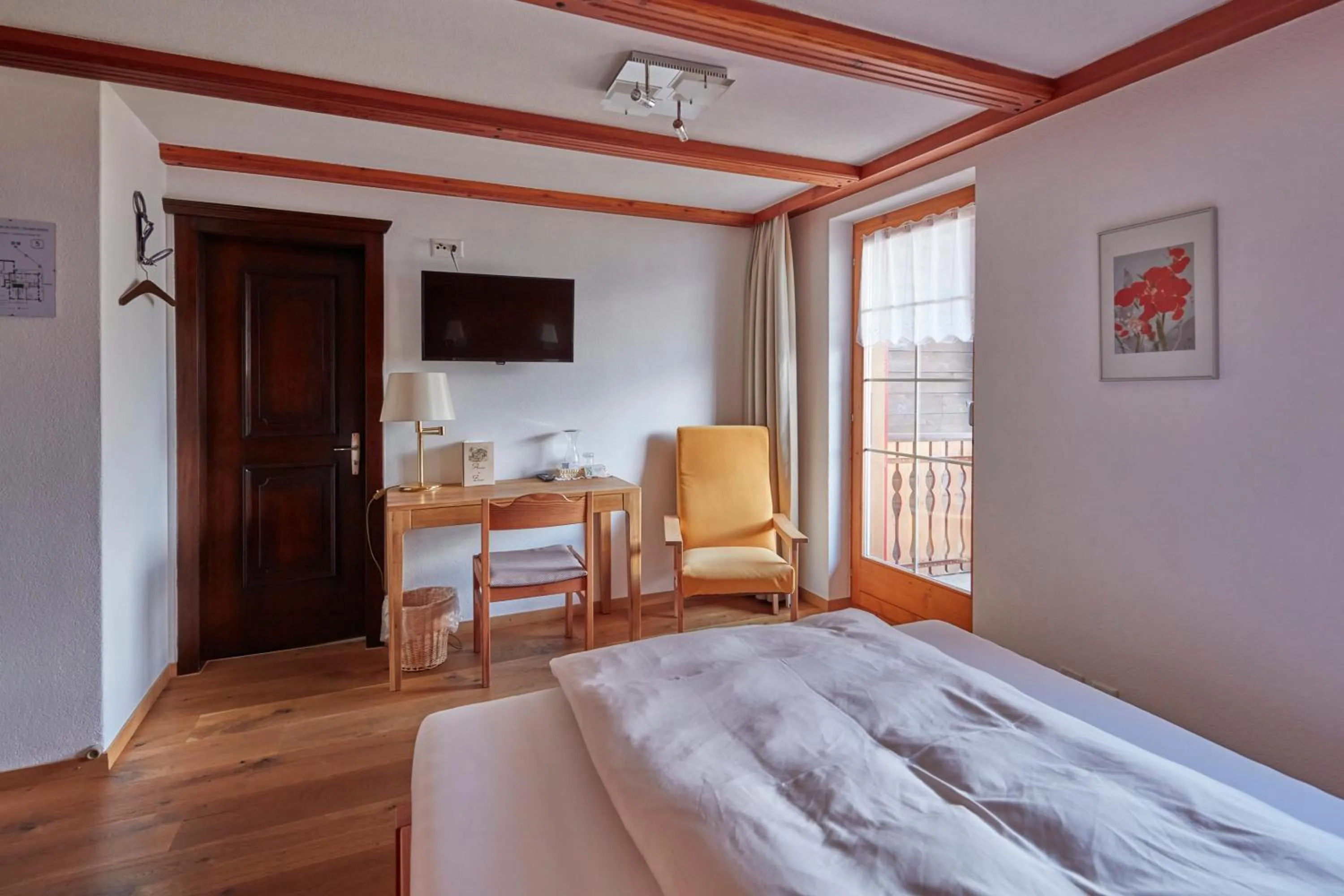 TV and multimedia, Bed in Hotel Alpenblick