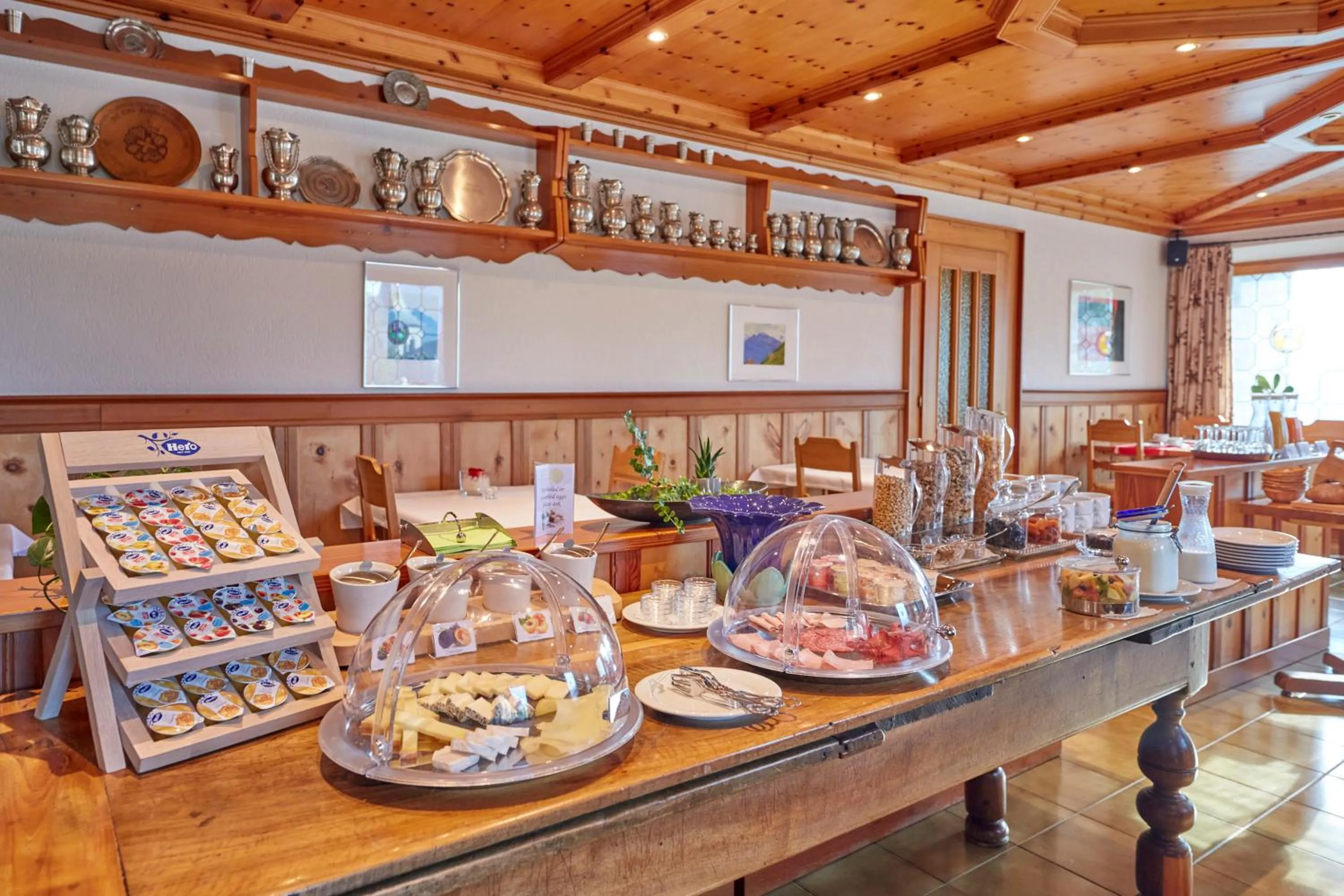 Breakfast in Hotel Alpenblick