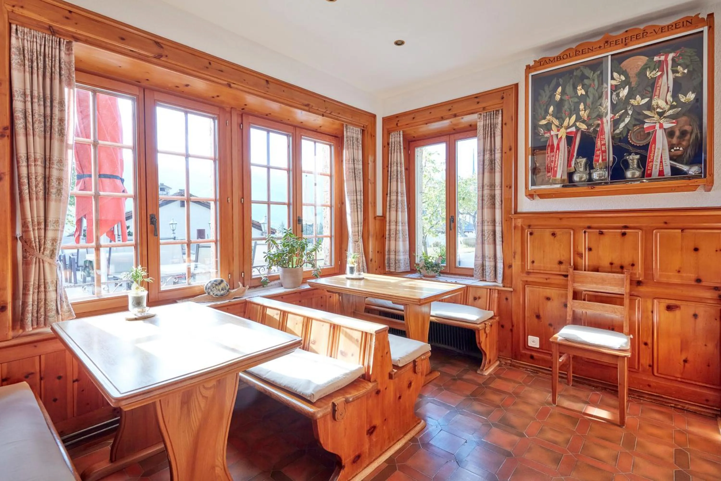 Restaurant/places to eat in Hotel Alpenblick