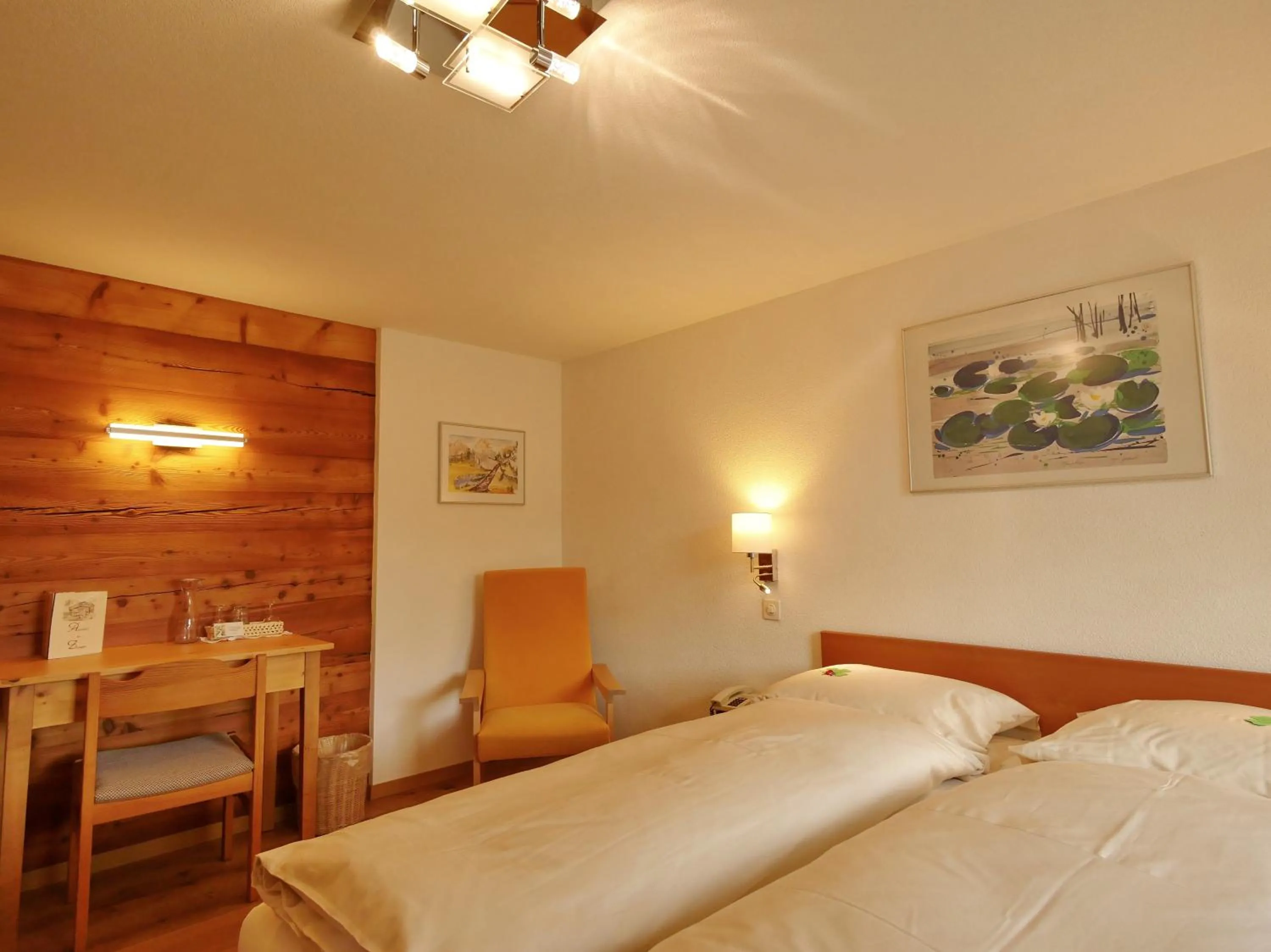 Bed in Hotel Alpenblick