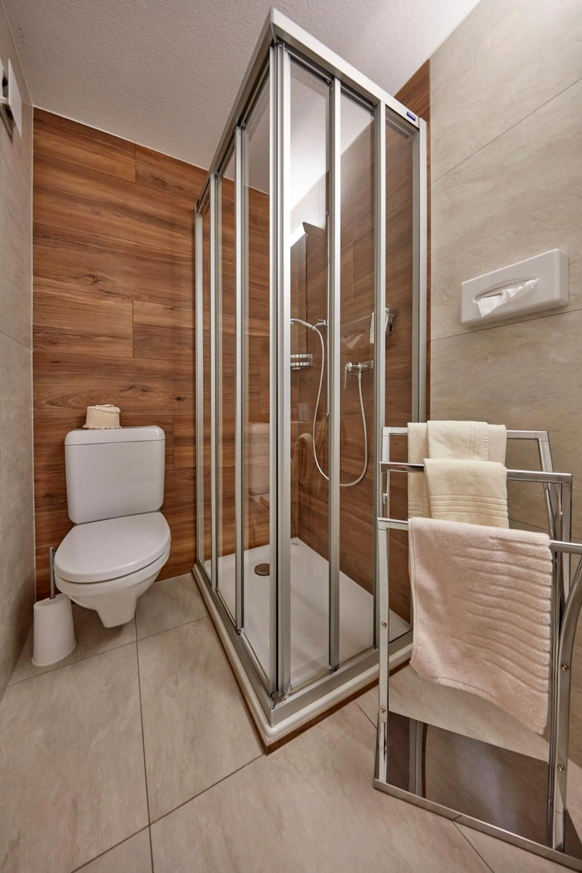 Toilet in Hotel Alpenblick