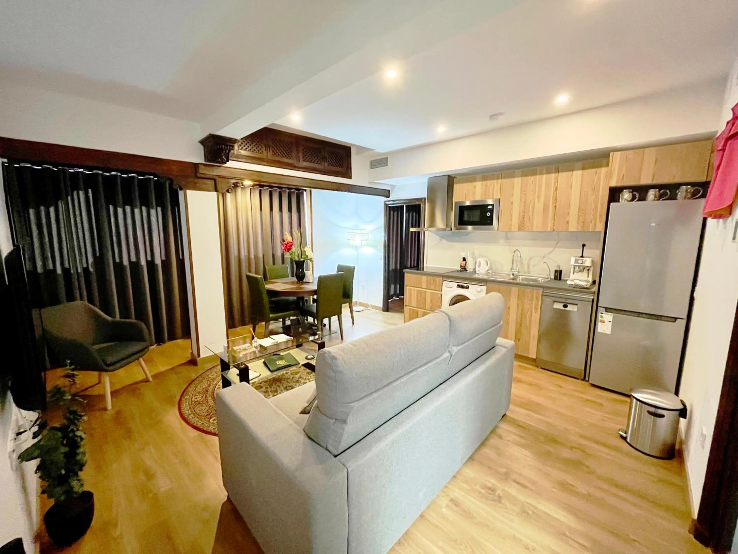 Dining area in Casón De Los López Apartments