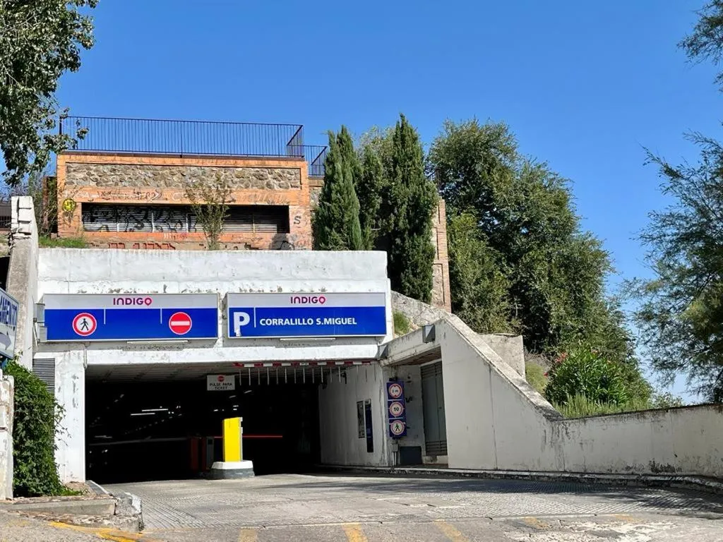 Parking in Casón De Los López Apartments