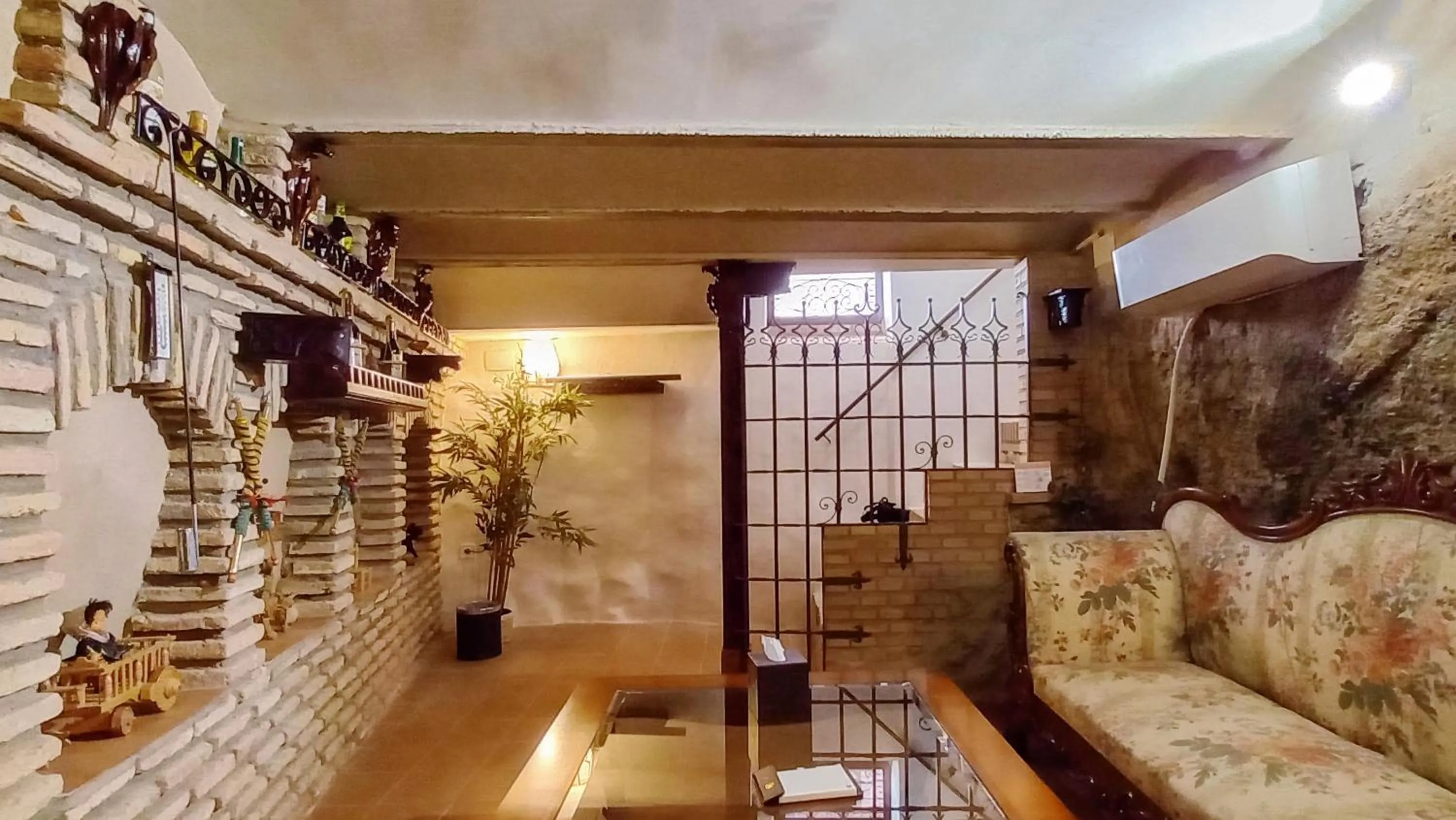 Game Room in Casón De Los López Apartments