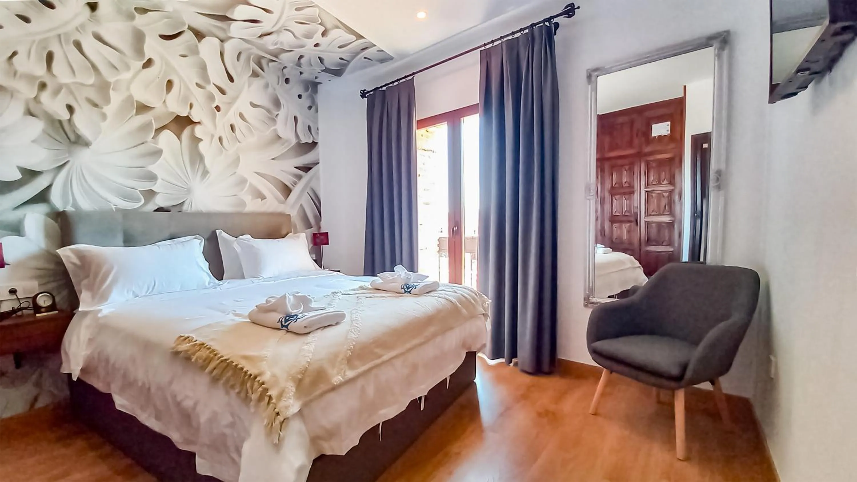 Bed in Casón De Los López Apartments