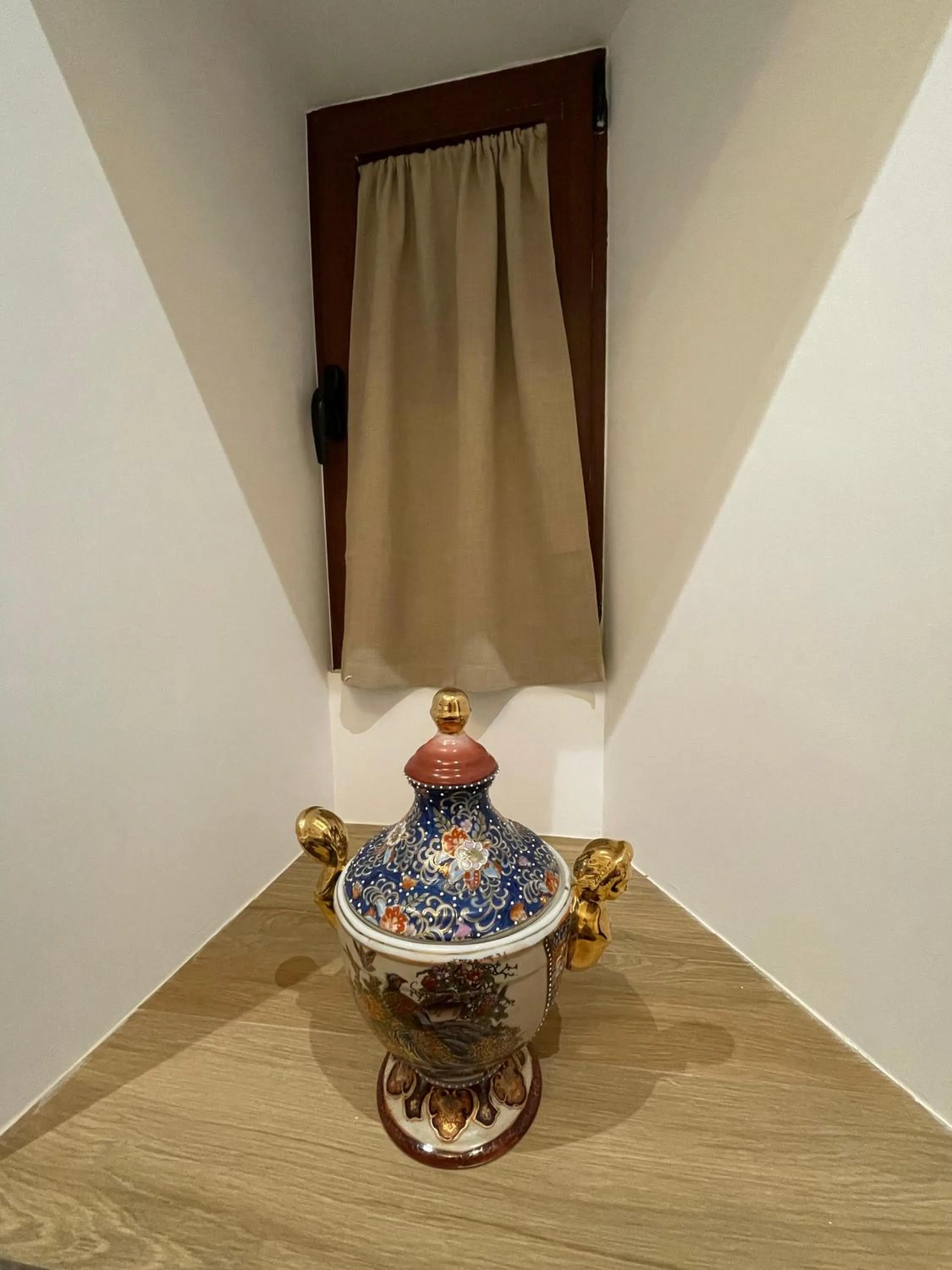 Decorative detail in Casón De Los López Apartments