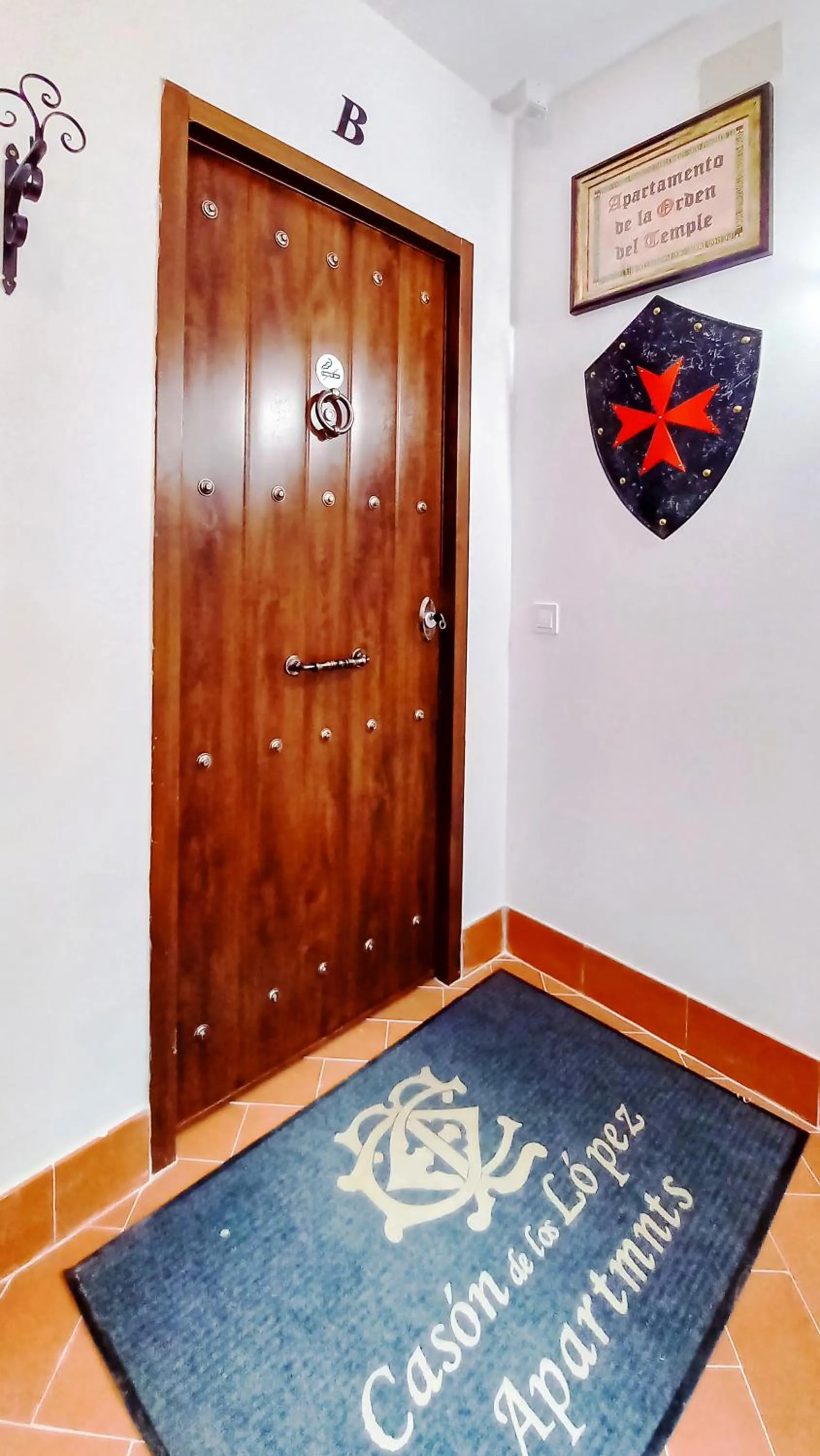 Property logo or sign in Casón De Los López Apartments