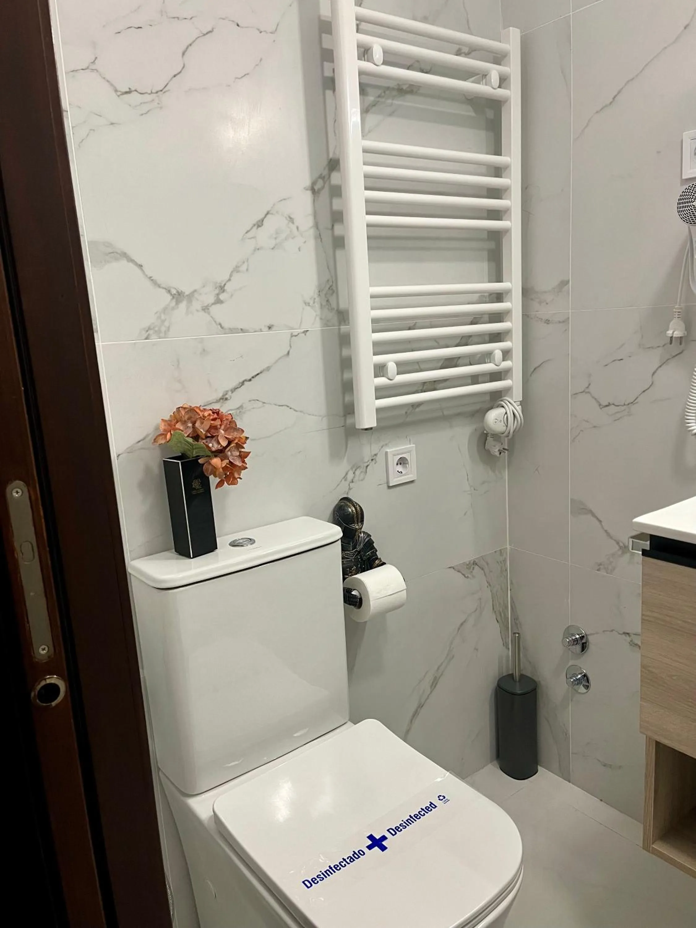 Bathroom in Casón De Los López Apartments