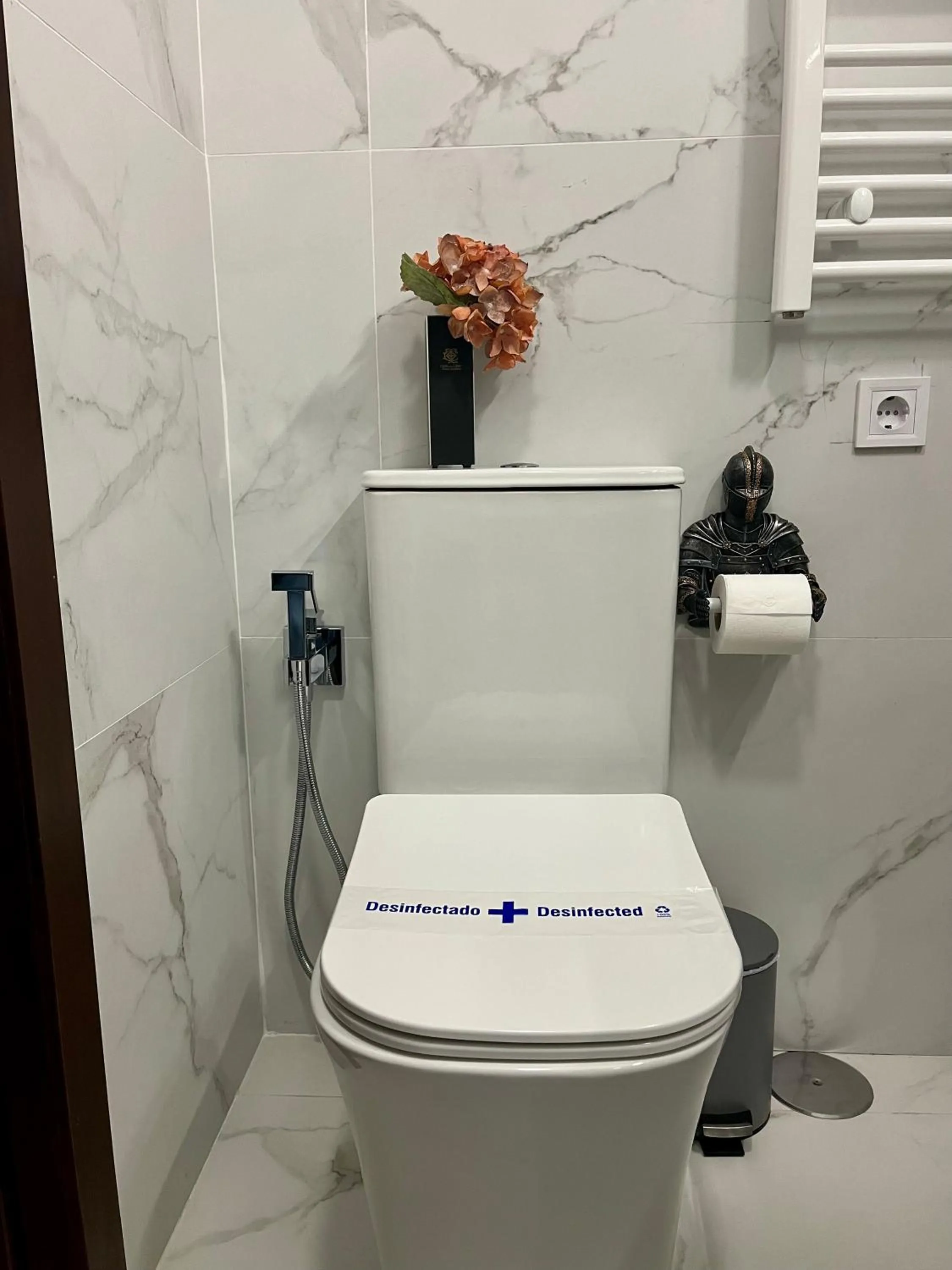 Bathroom in Casón De Los López Apartments