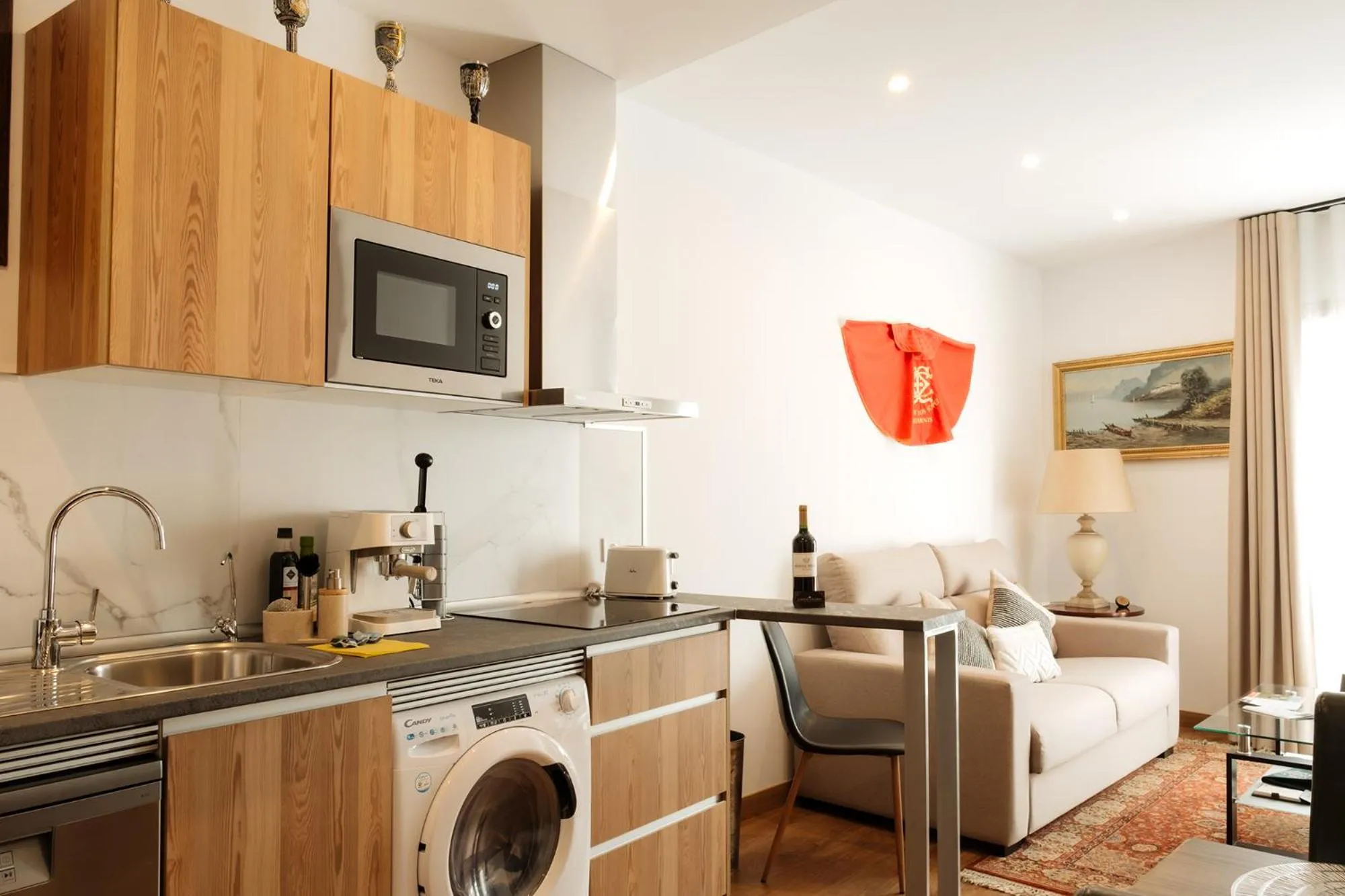 TV and multimedia in Casón De Los López Apartments