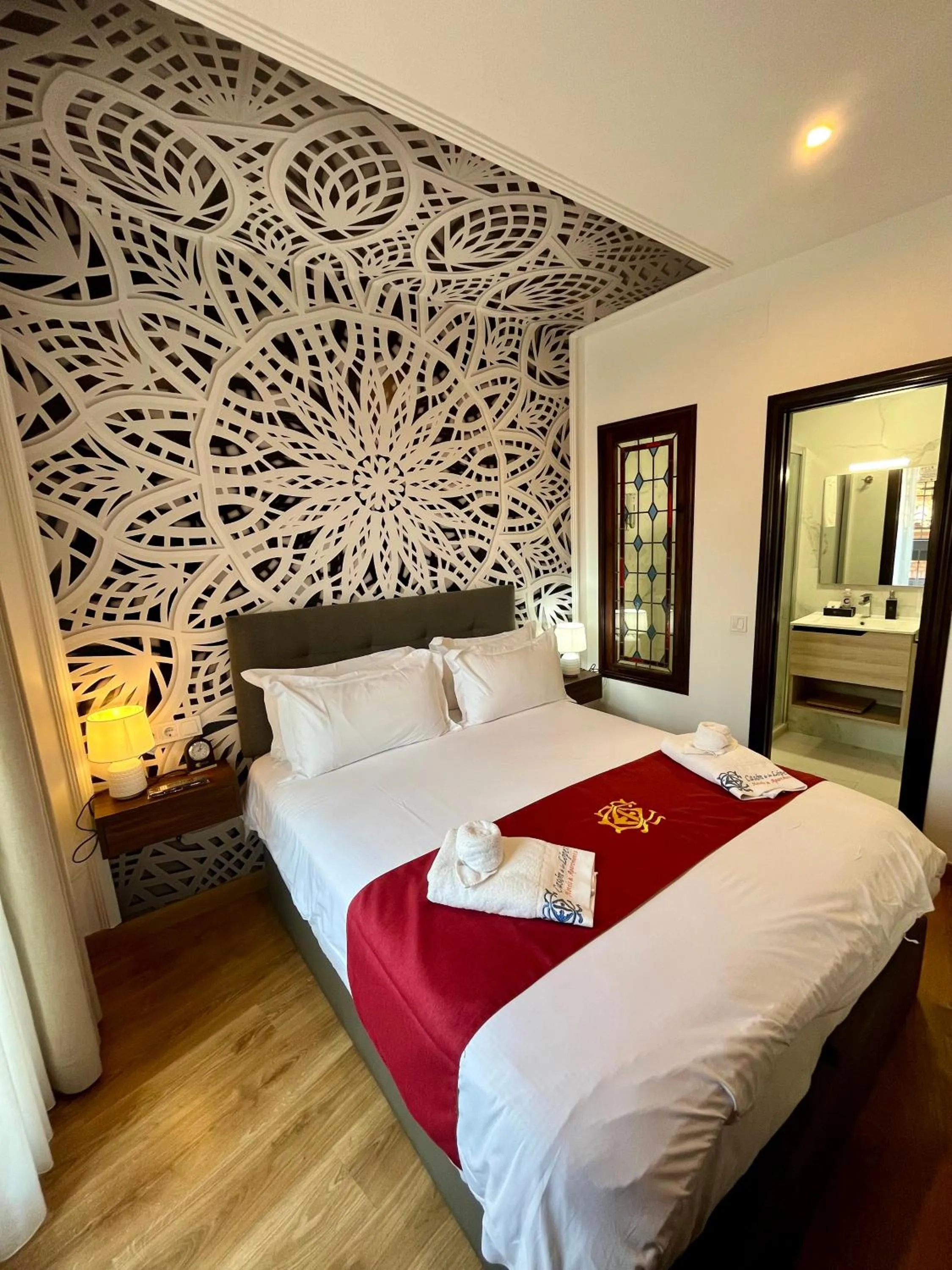 Bedroom, Bed in Casón De Los López Apartments