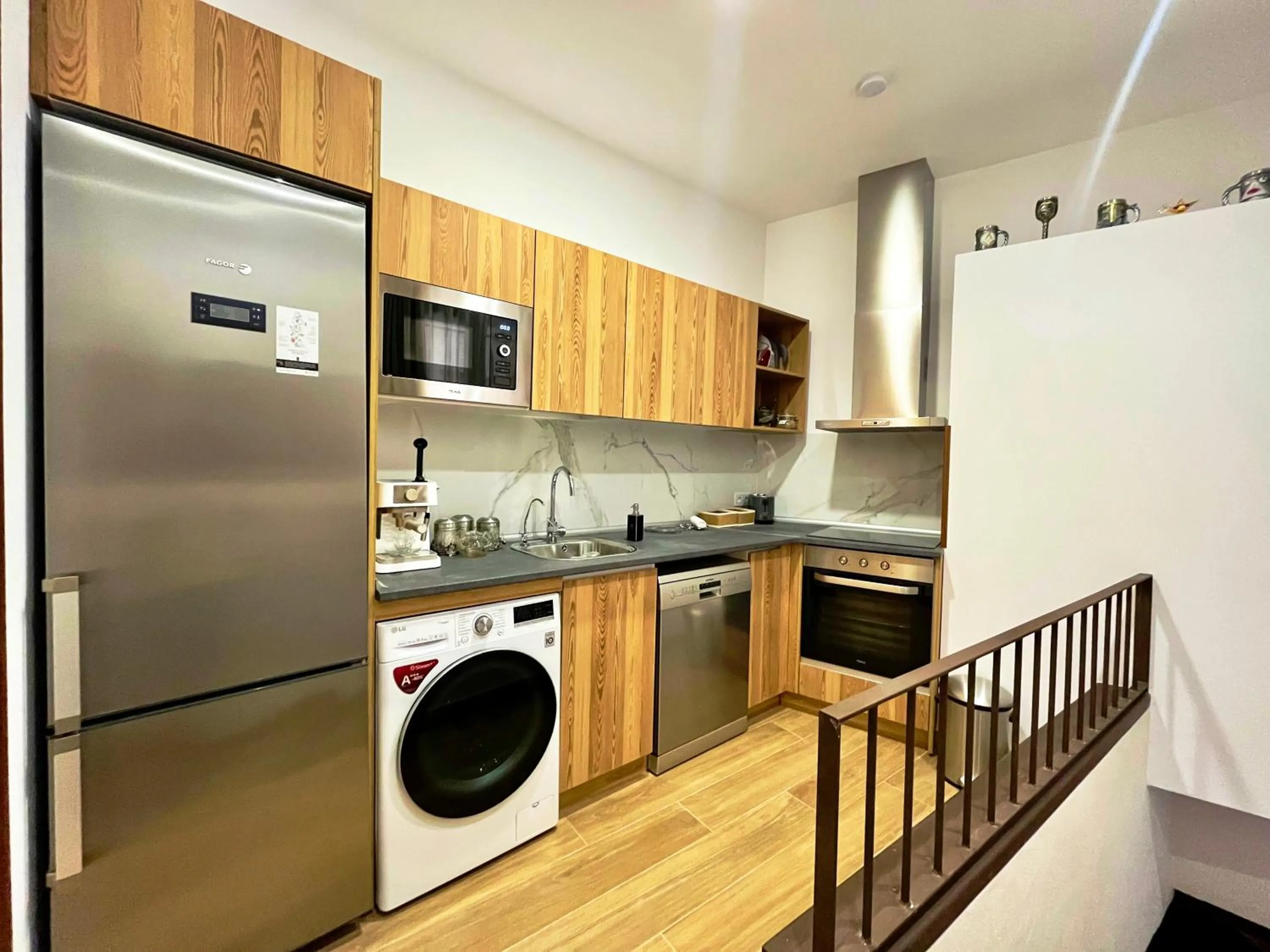 Kitchen or kitchenette in Casón De Los López Apartments
