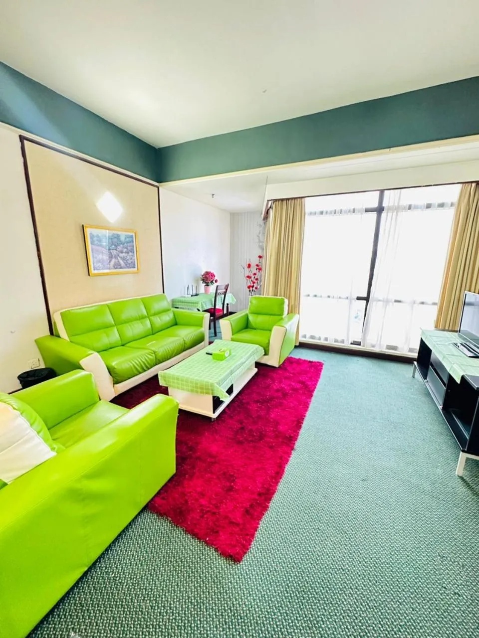 KL COZY GOLD SUITE At TIMES SQUARE