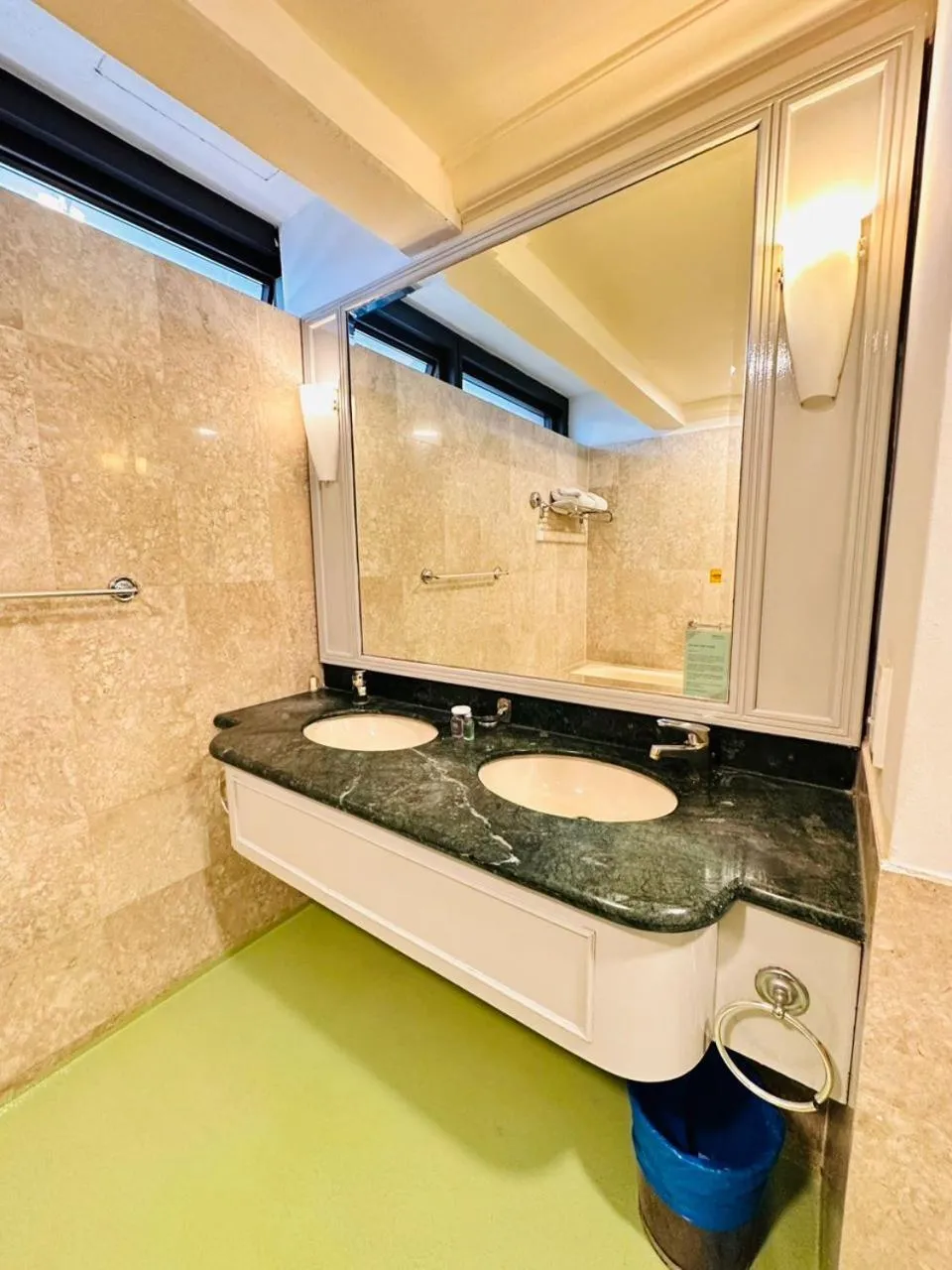 Bath in KL COZY GOLD SUITE At TIMES SQUARE