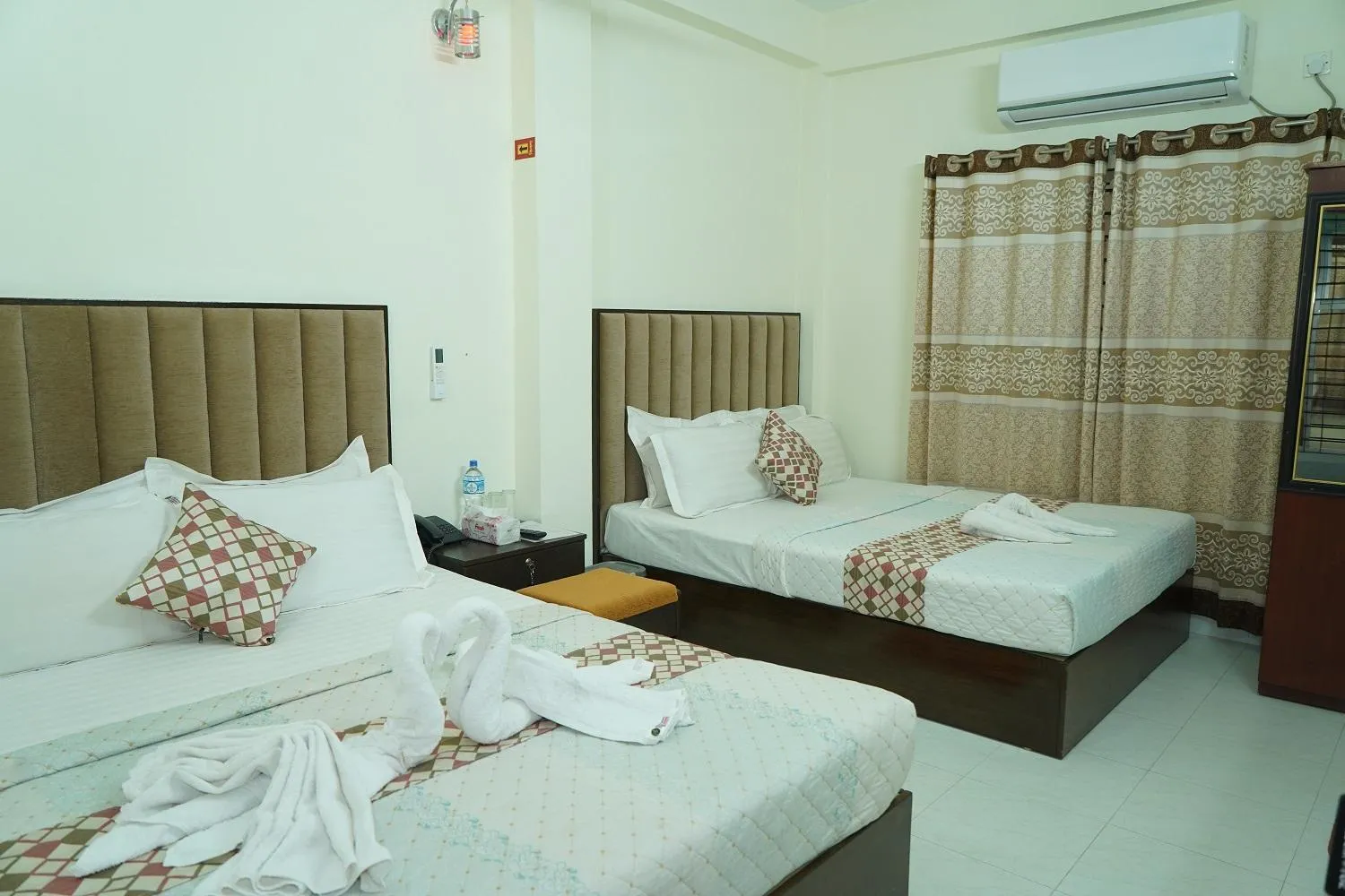 Hotel Grand Shah Kamal