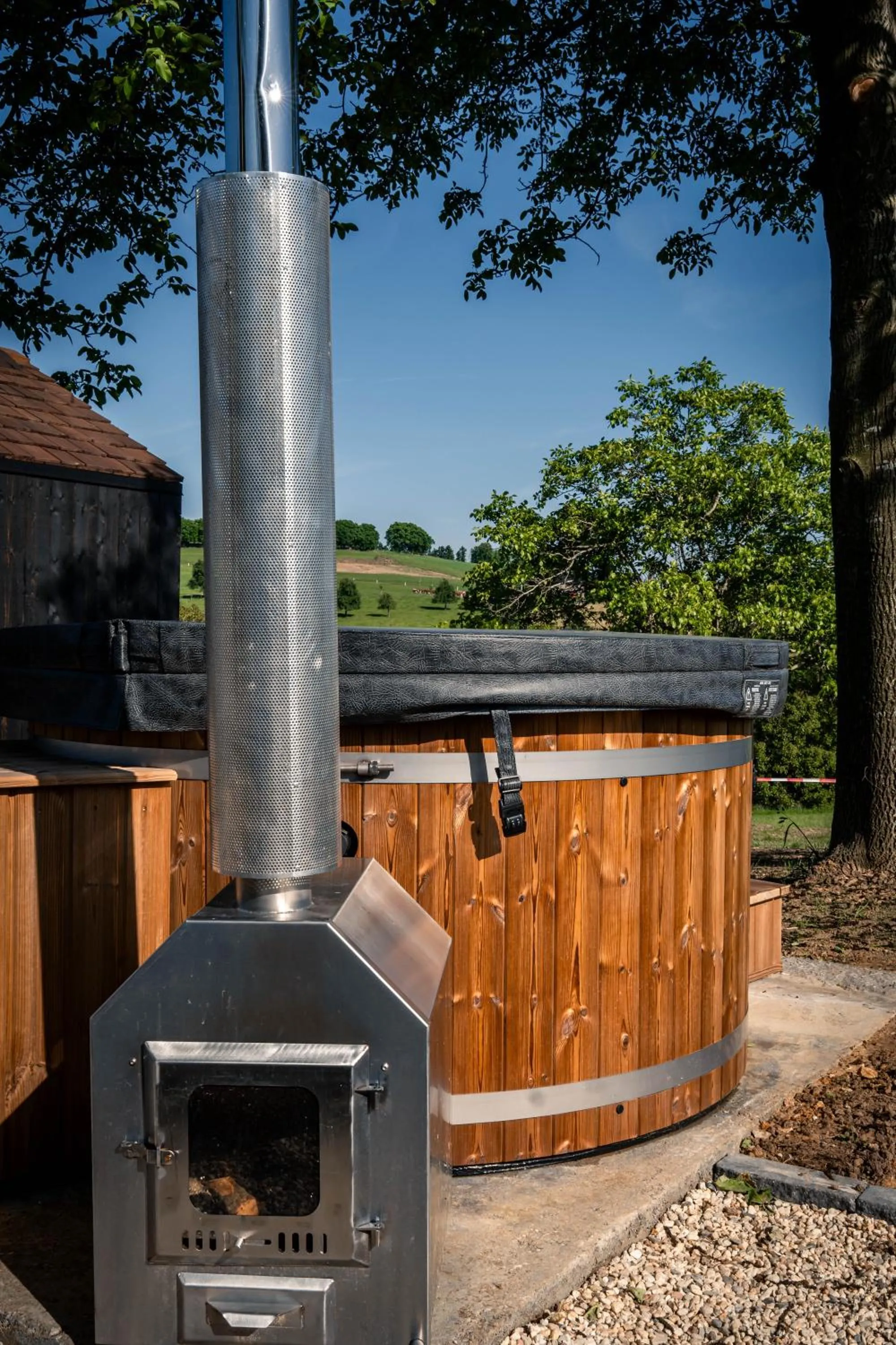 Hot Tub in Vakantiewoningen Hoeve Carpe Diem - Dalhem - Aubel - Voeren