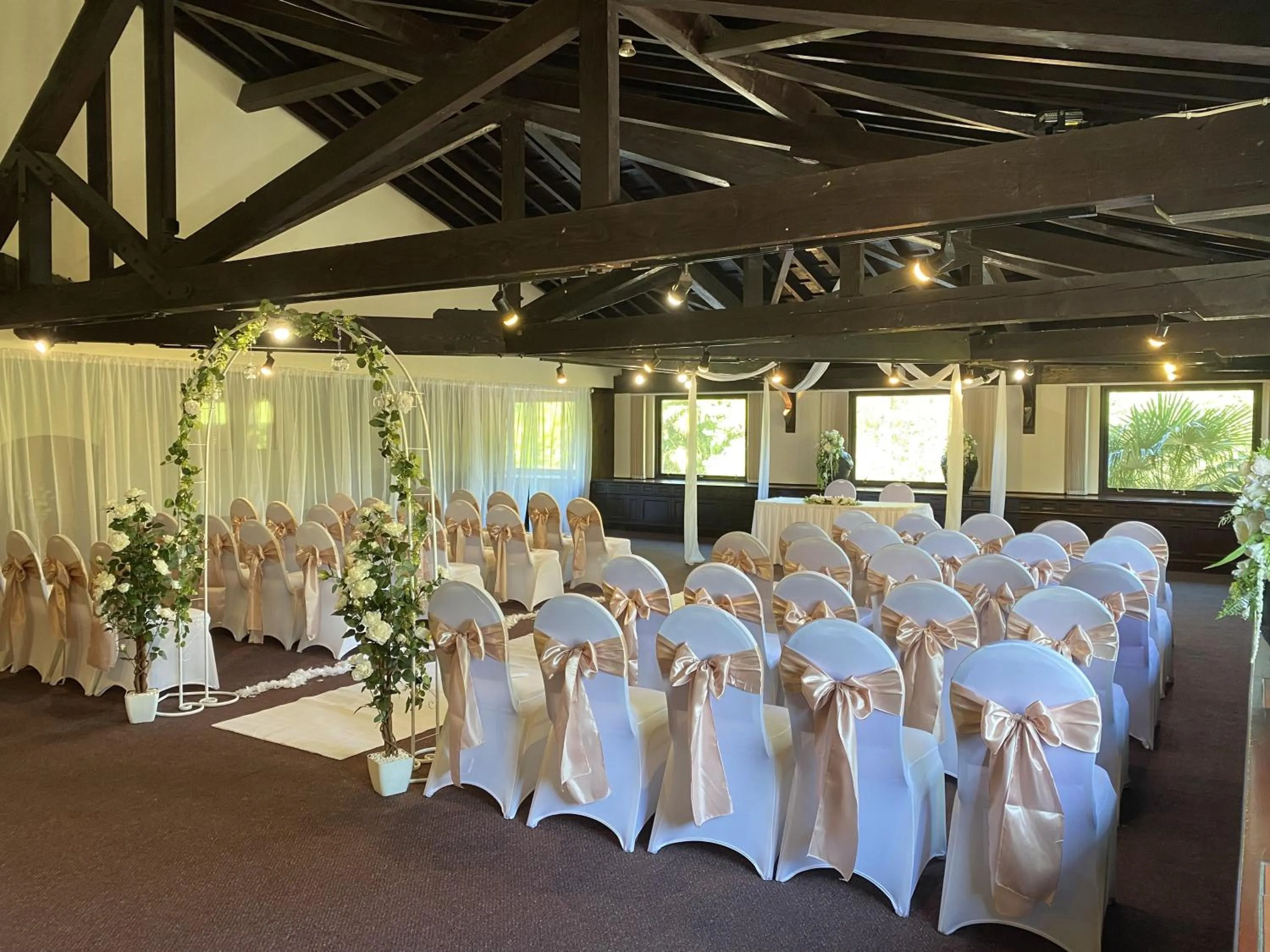 Banquet/Function facilities in Europa Gatwick Hotel