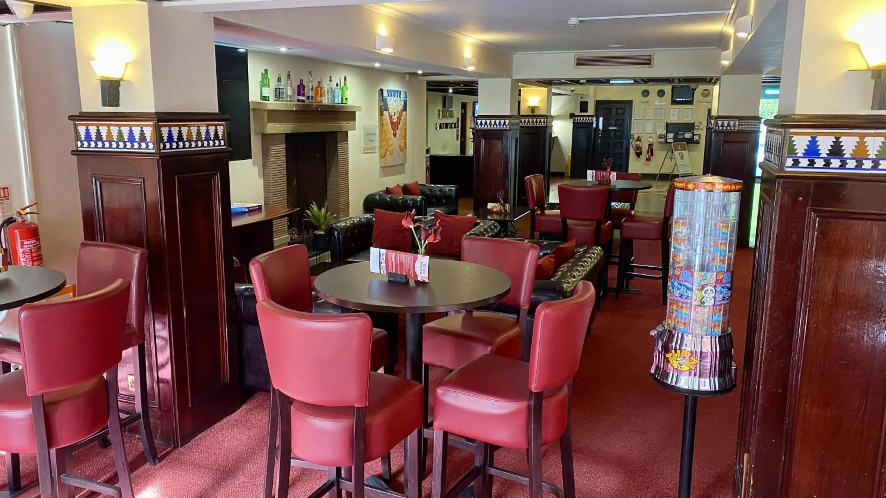 Lounge or bar in Europa Gatwick Hotel