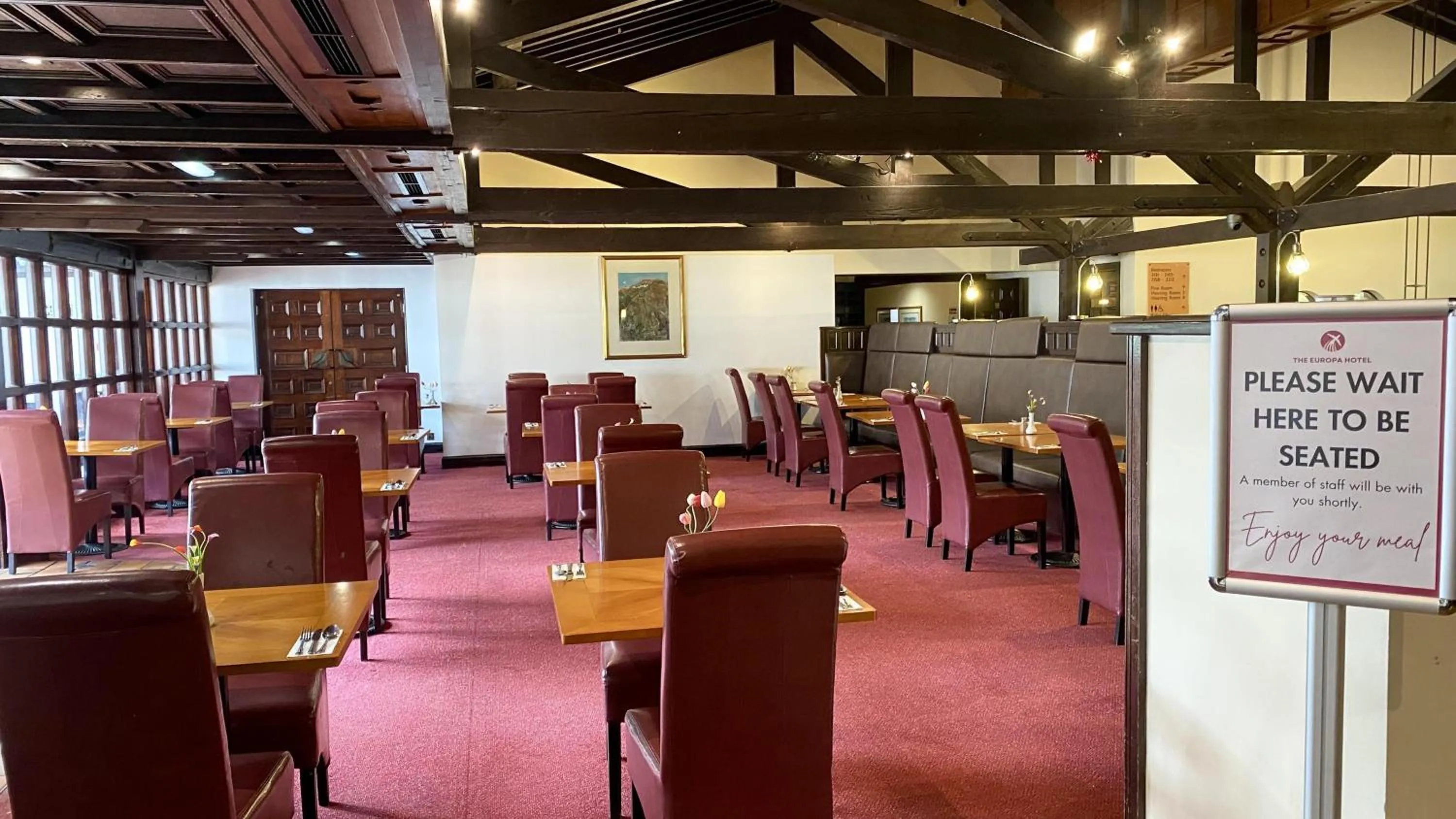 Restaurant/places to eat in Europa Gatwick Hotel