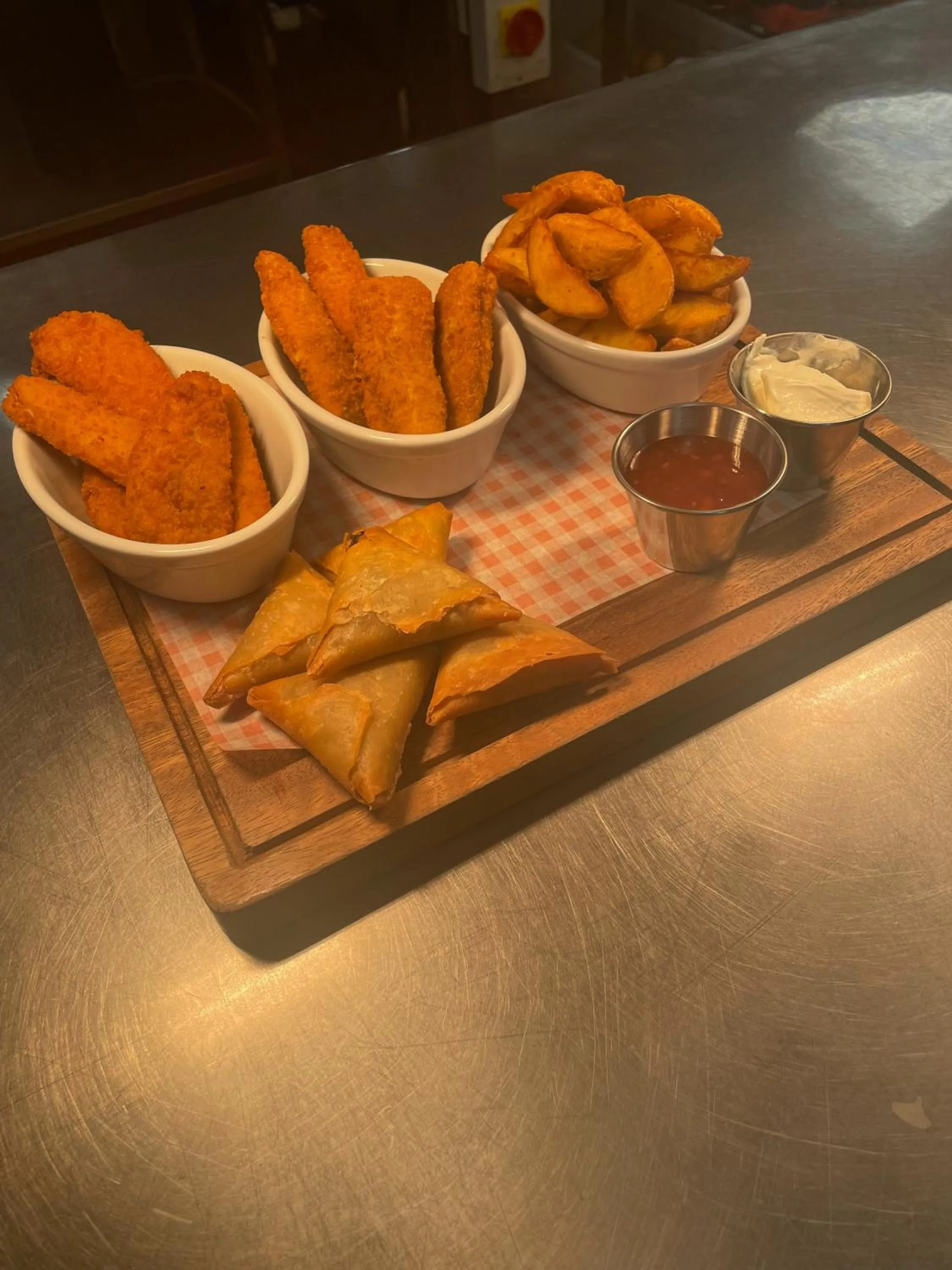 Food and drinks in Europa Gatwick Hotel