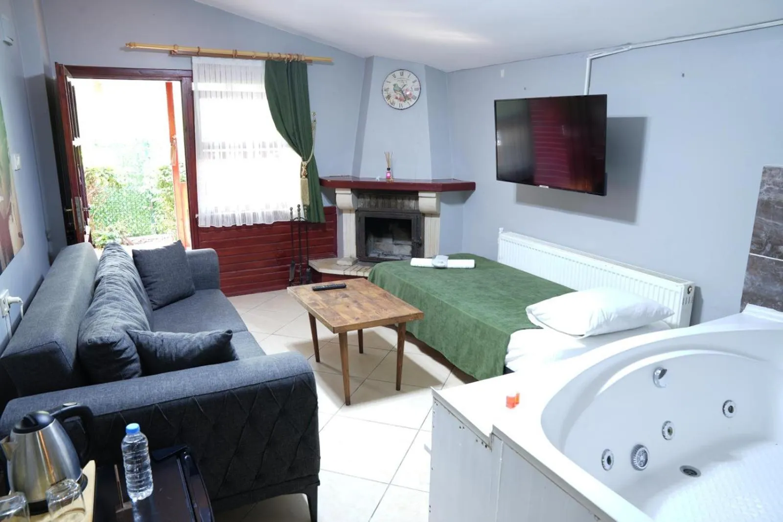 Bed in BUTTERFLY BOUTIQUE HOTEL AĞVA