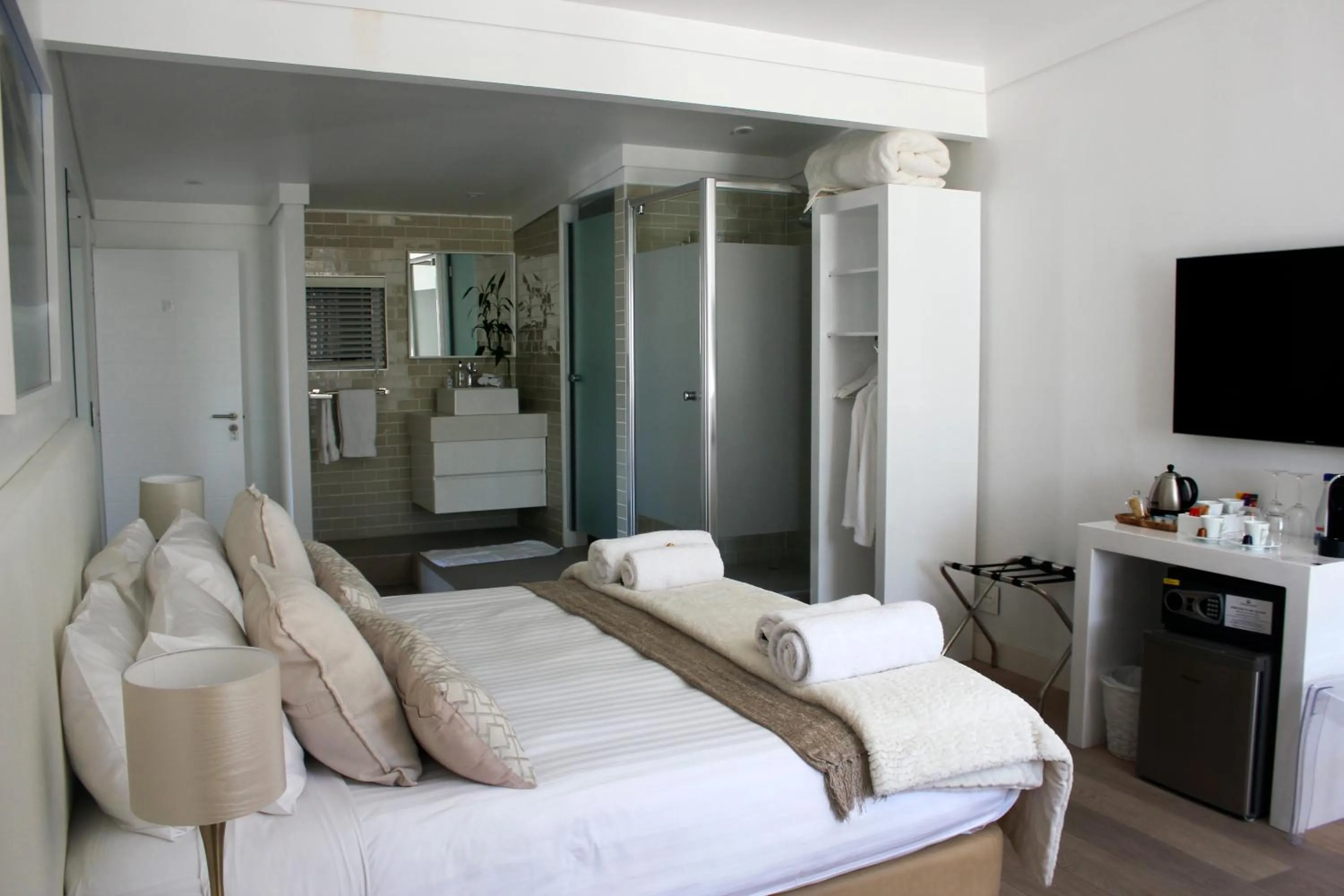 Bed in Swakopmund Luxury Suites