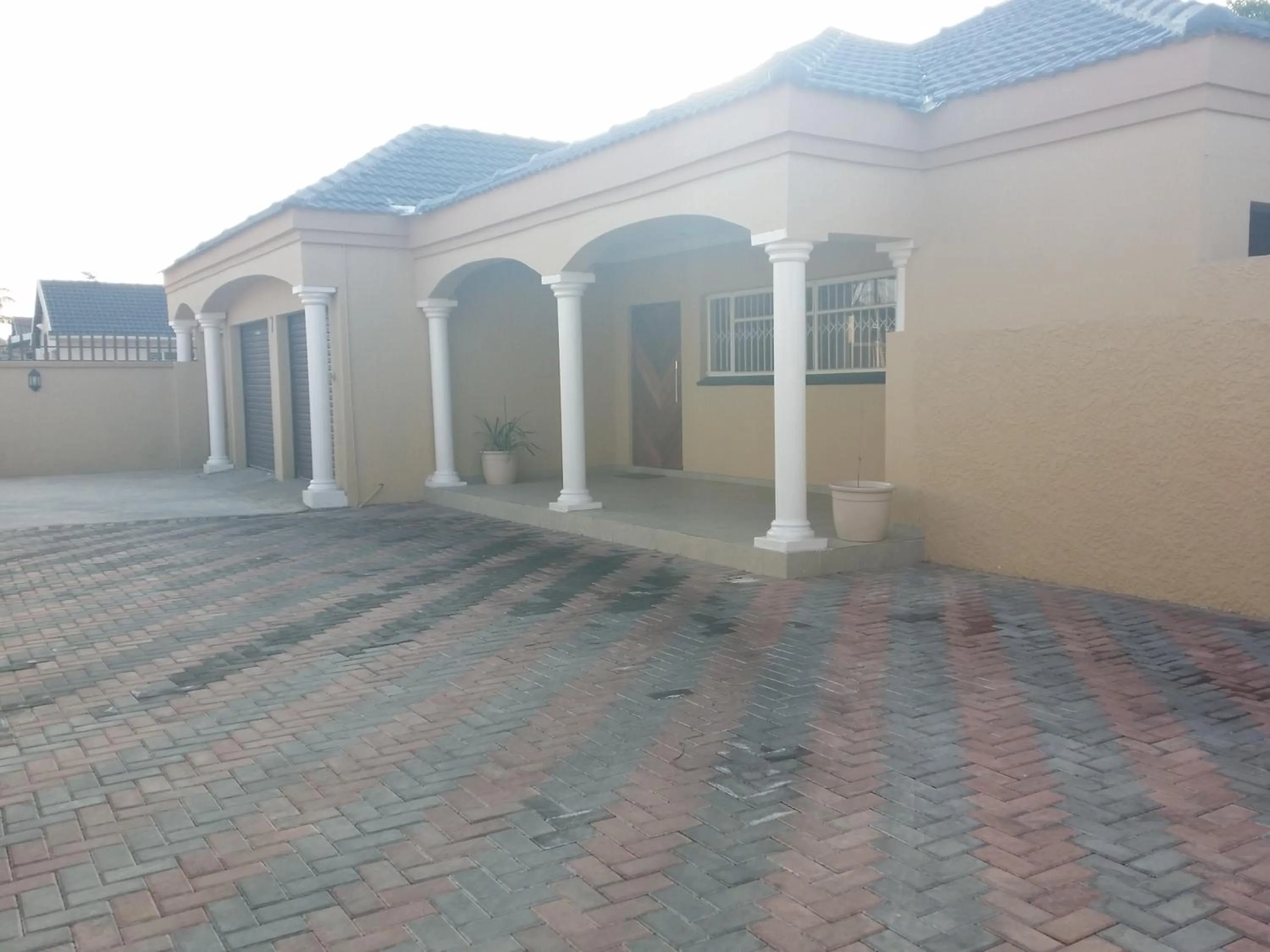 Facade/entrance in Alicia's B&B