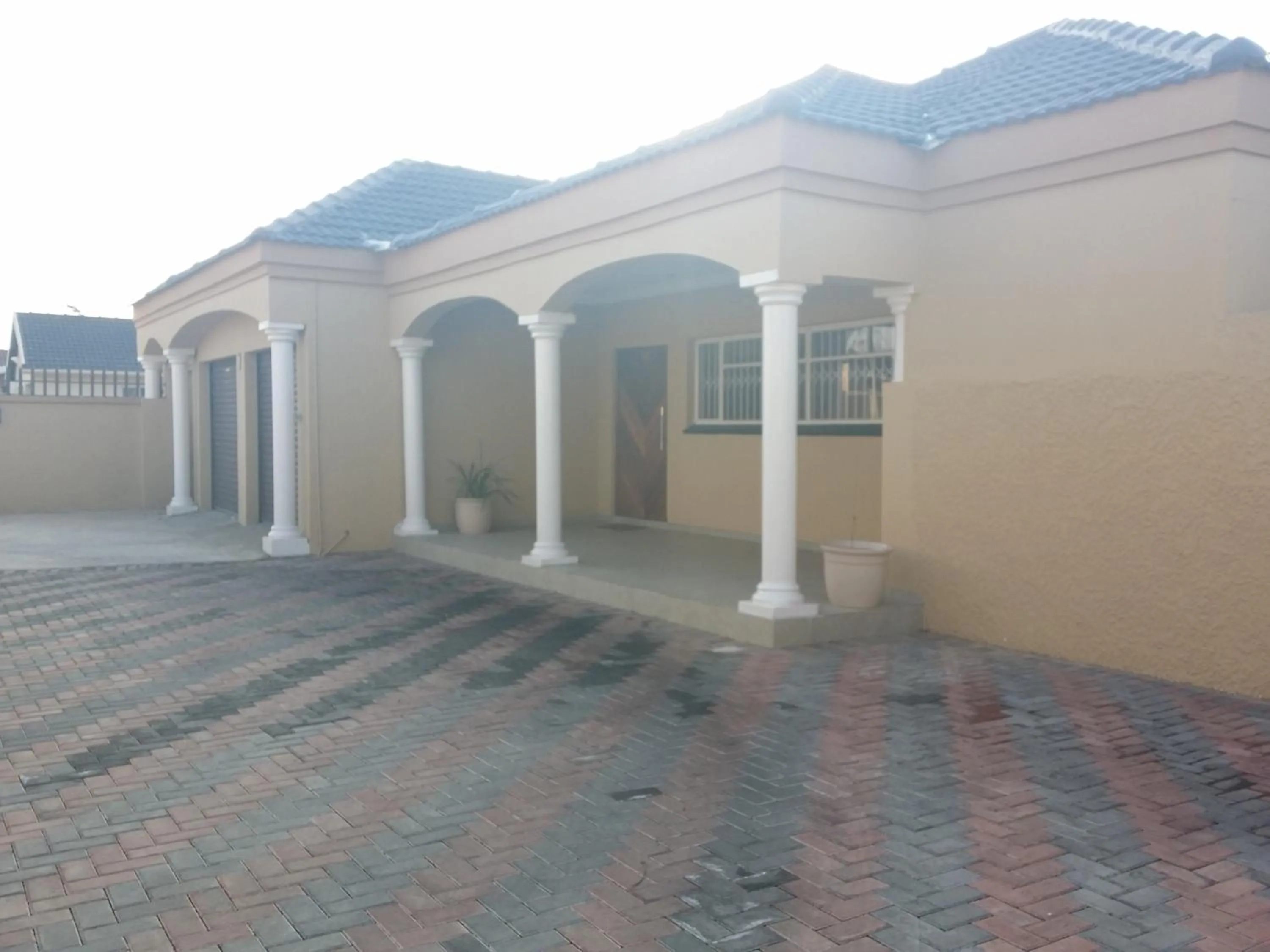 Facade/entrance in Alicia's B&B