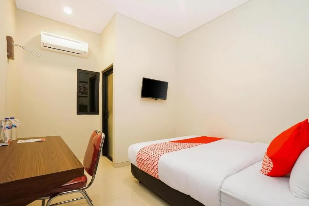 Bed in The Colins Hotel