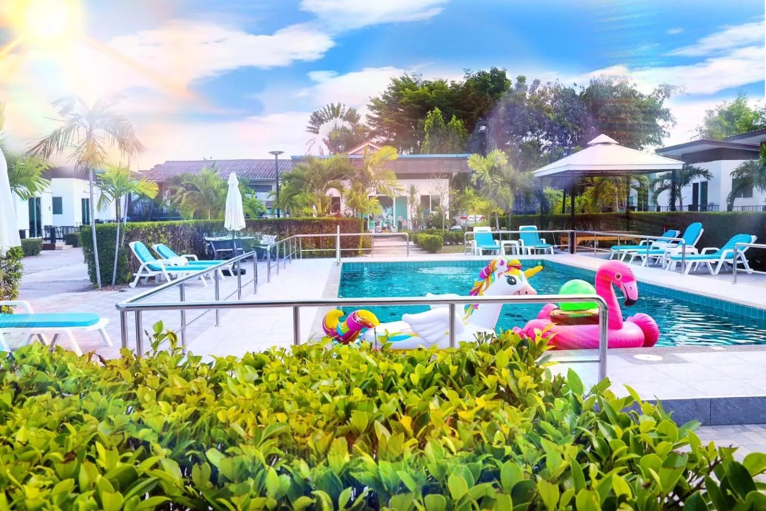 Pool view in Billabong Golf Club & Resort