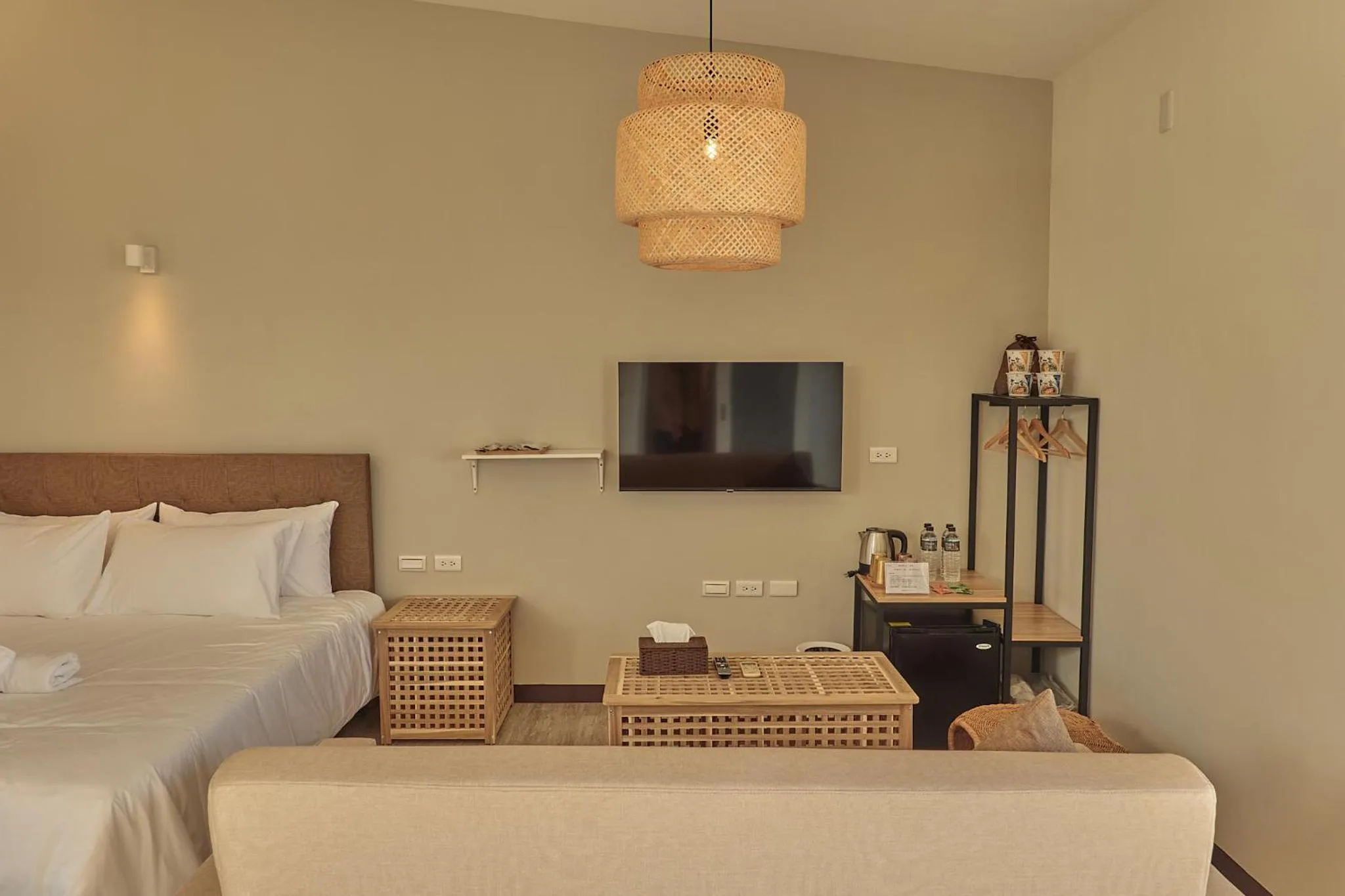 Living room, Bed in Cliff Villa