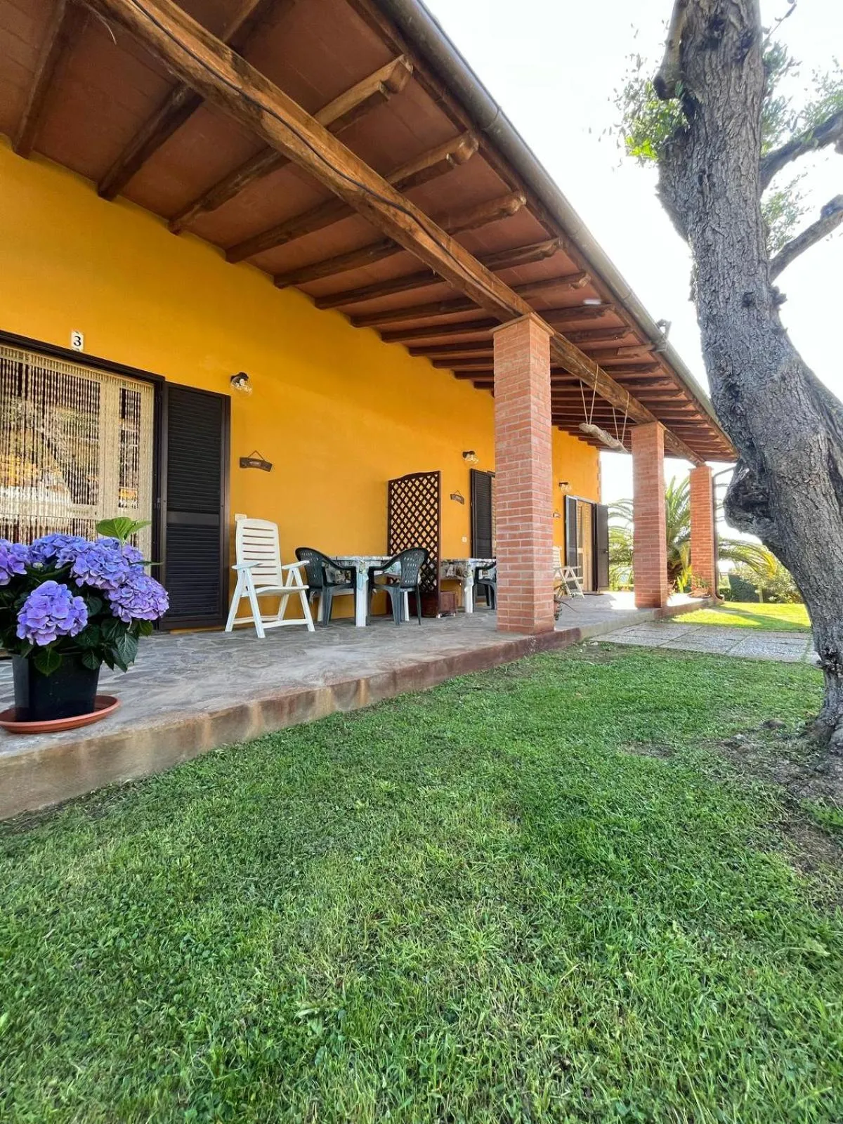 Patio in Agriturismo La Carlina