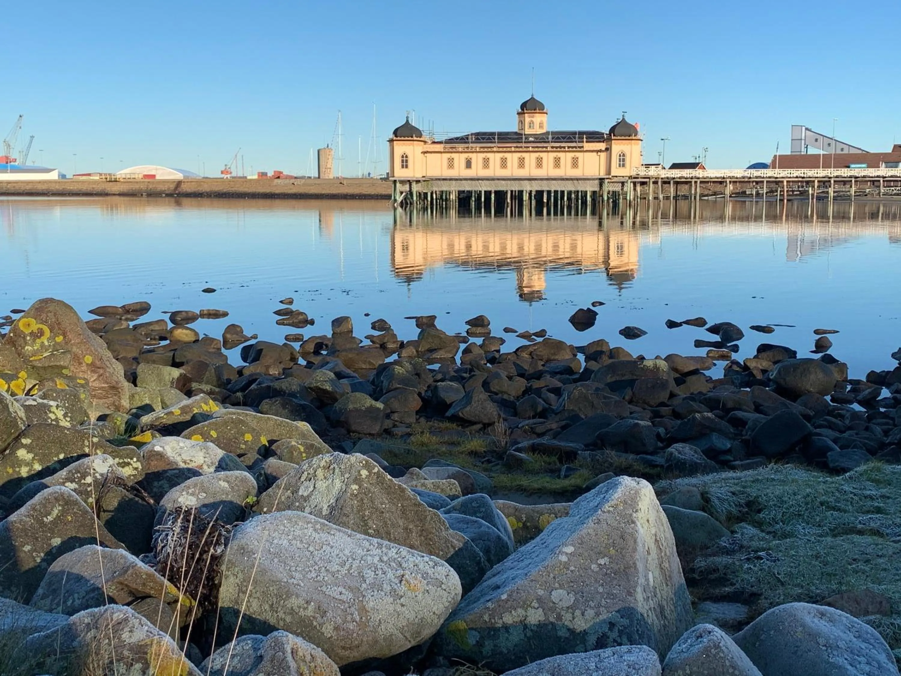 Nearby landmark in Fästningens