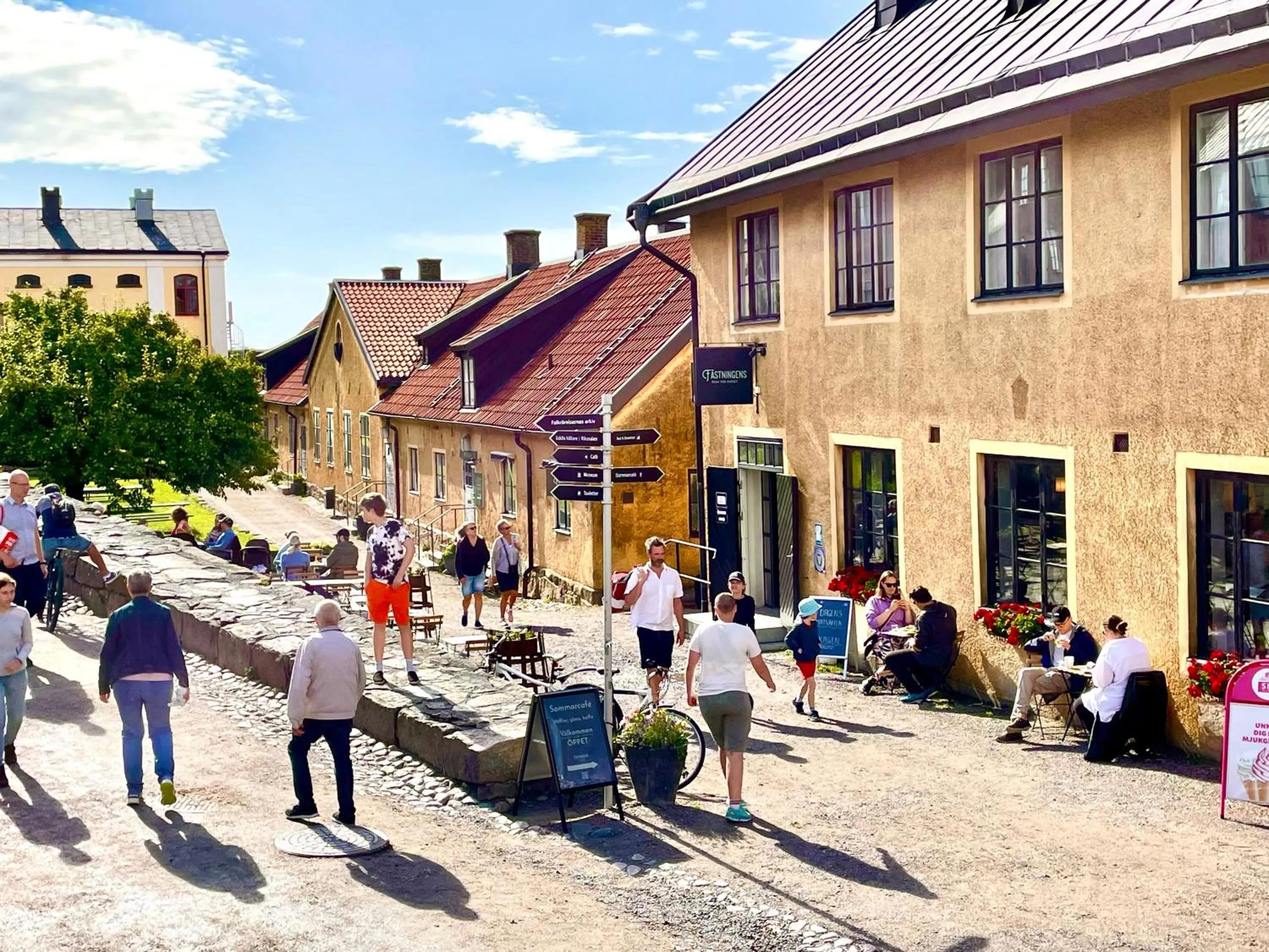 Property building in Fästningens